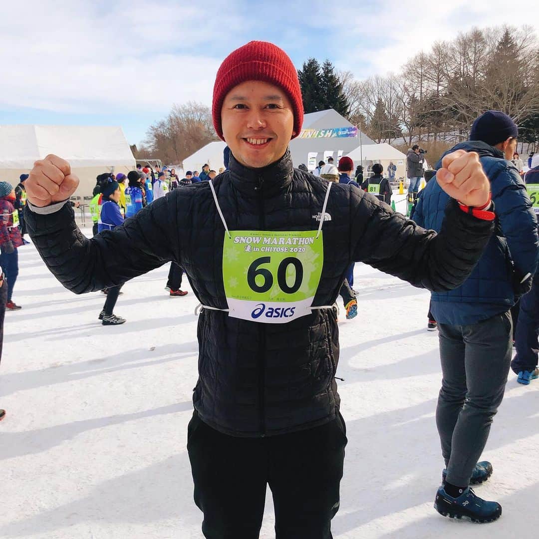 八木隆太郎のインスタグラム：「‪北海道名物スノーマラソン！16キロ🏃‍♂️‬ ‪レース時の気温は−11度☃️‬ ‪さすがに寒かったけれど、走ったら汗でびちょびちょに。‬ ‪来年は国際レース？フルマラソン ？になるとの噂も。。。‬」
