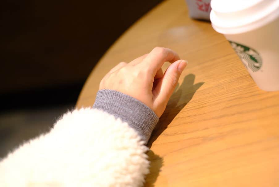 奥田順子さんのインスタグラム写真 - (奥田順子Instagram)「公園行くのに寒くて手袋探していたらすごくいいのを発見🙌 #ハンドウォーマー スマホも使えるし、用事をする時、手首につけておくことも👍なのでなくさないんです！ #手袋#神戸市東灘区#アンシャンテ住吉」2月9日 22時49分 - okuda_junko