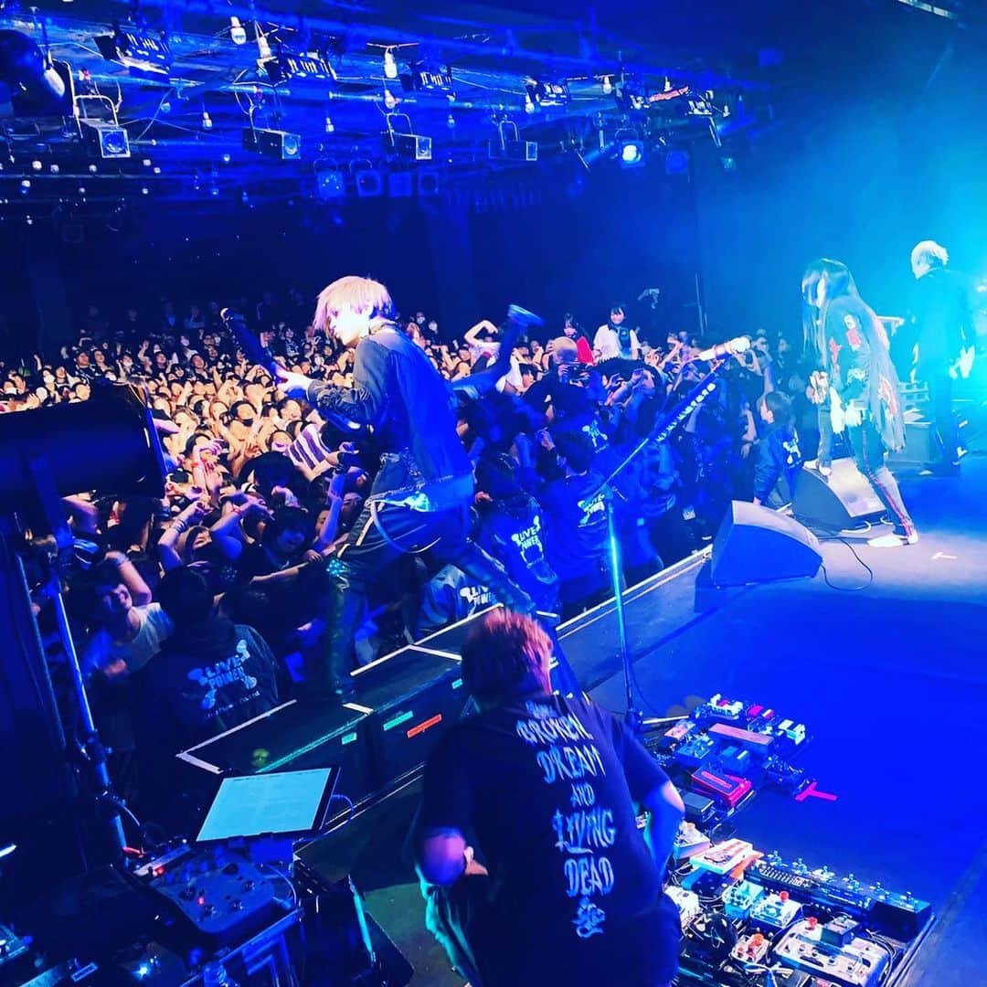 ミヤ さんのインスタグラム写真 - (ミヤ Instagram)「関東収監お疲れ様でした！！^_^ #mucc #壊れたピアノとリビングデッド #壊ピリ」2月9日 23時00分 - miyaguchi