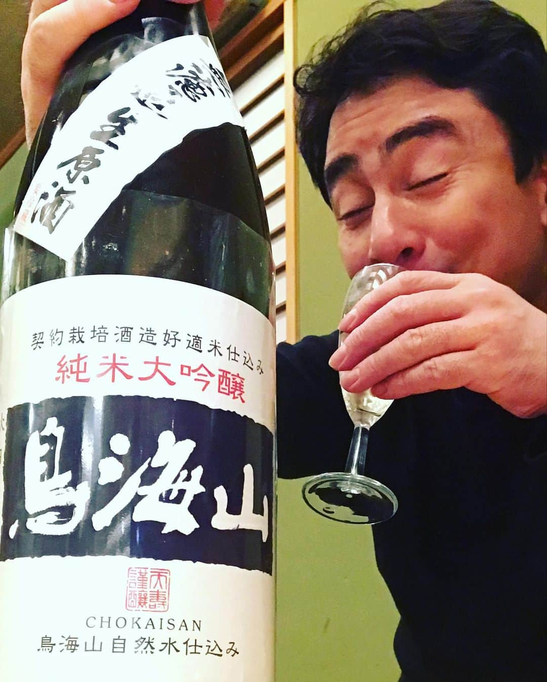 野口健さんのインスタグラム写真 - (野口健Instagram)「断食5日目になると、頭の中、日本酒だらけ^^; いや、もちろん、にんじんジュースも美味しいんですよ！！！でもね、頭の中を日本酒たちとのシーンが激しく駆け巡るのです。こういう時にふと思うのです。ホンモノだと！ #野口健#日本酒#まんさくのはな #あざくら #各右衛門特別純米 #天寿酒造 #新政酒造#阿桜酒造#奈良萬#旦」2月9日 23時50分 - noguchiken8848