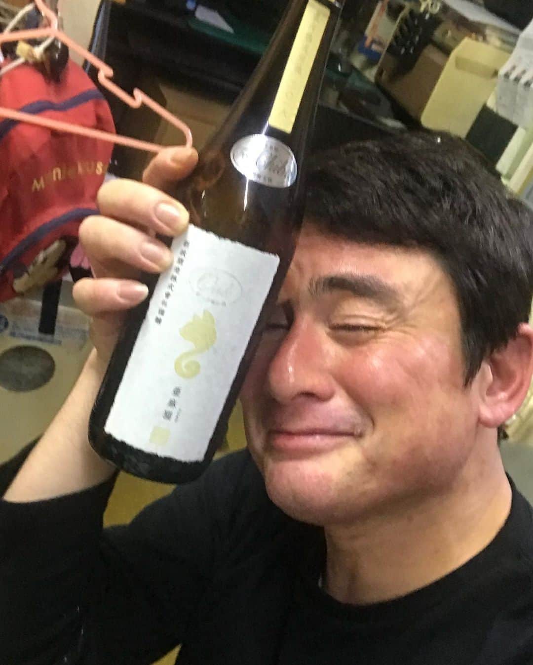 野口健さんのインスタグラム写真 - (野口健Instagram)「断食5日目になると、頭の中、日本酒だらけ^^; いや、もちろん、にんじんジュースも美味しいんですよ！！！でもね、頭の中を日本酒たちとのシーンが激しく駆け巡るのです。こういう時にふと思うのです。ホンモノだと！ #野口健#日本酒#まんさくのはな #あざくら #各右衛門特別純米 #天寿酒造 #新政酒造#阿桜酒造#奈良萬#旦」2月9日 23時50分 - noguchiken8848
