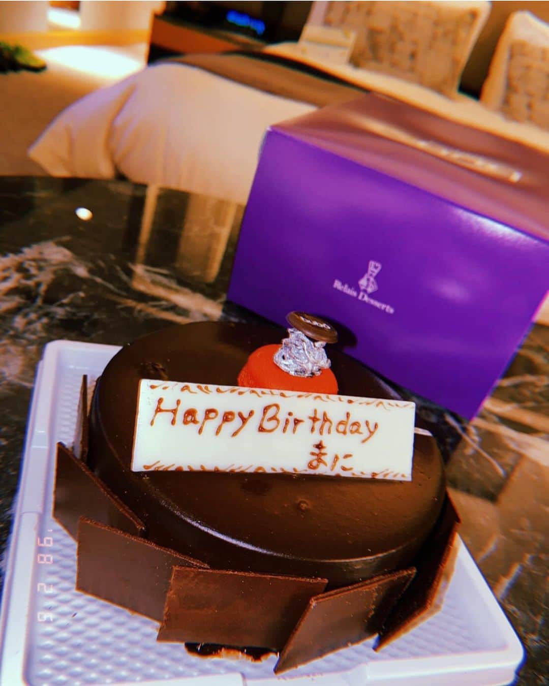 Manitasさんのインスタグラム写真 - (ManitasInstagram)「👦🏻に誕生日を2日に分けて祝ってもらいました〜 おいしいごはんとケーキに素敵なホテルで最高な2日間でした。誕生日ってやぱりよいね！わがままたくさん聞いてもらえた☺️💕 たくさんとってもありがとう。28歳なんてどきどきしちゃう〜。 #SYHD #とても素敵な誕生日でした #いつもありがとう」2月9日 23時52分 - manitassssss