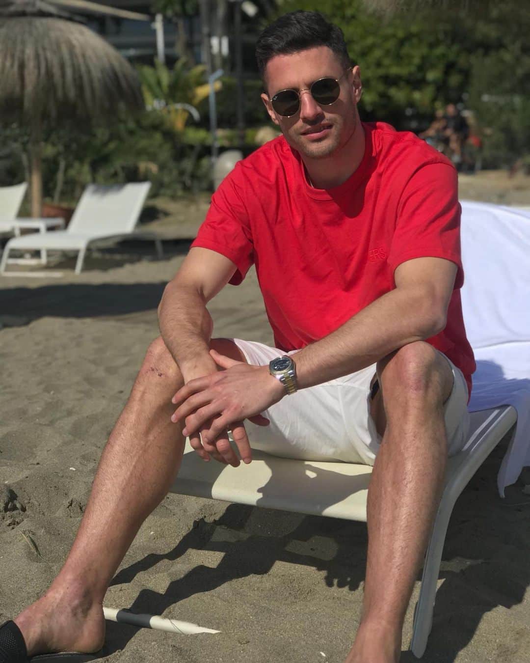 ファビアン・シェアのインスタグラム：「🌞🌴」
