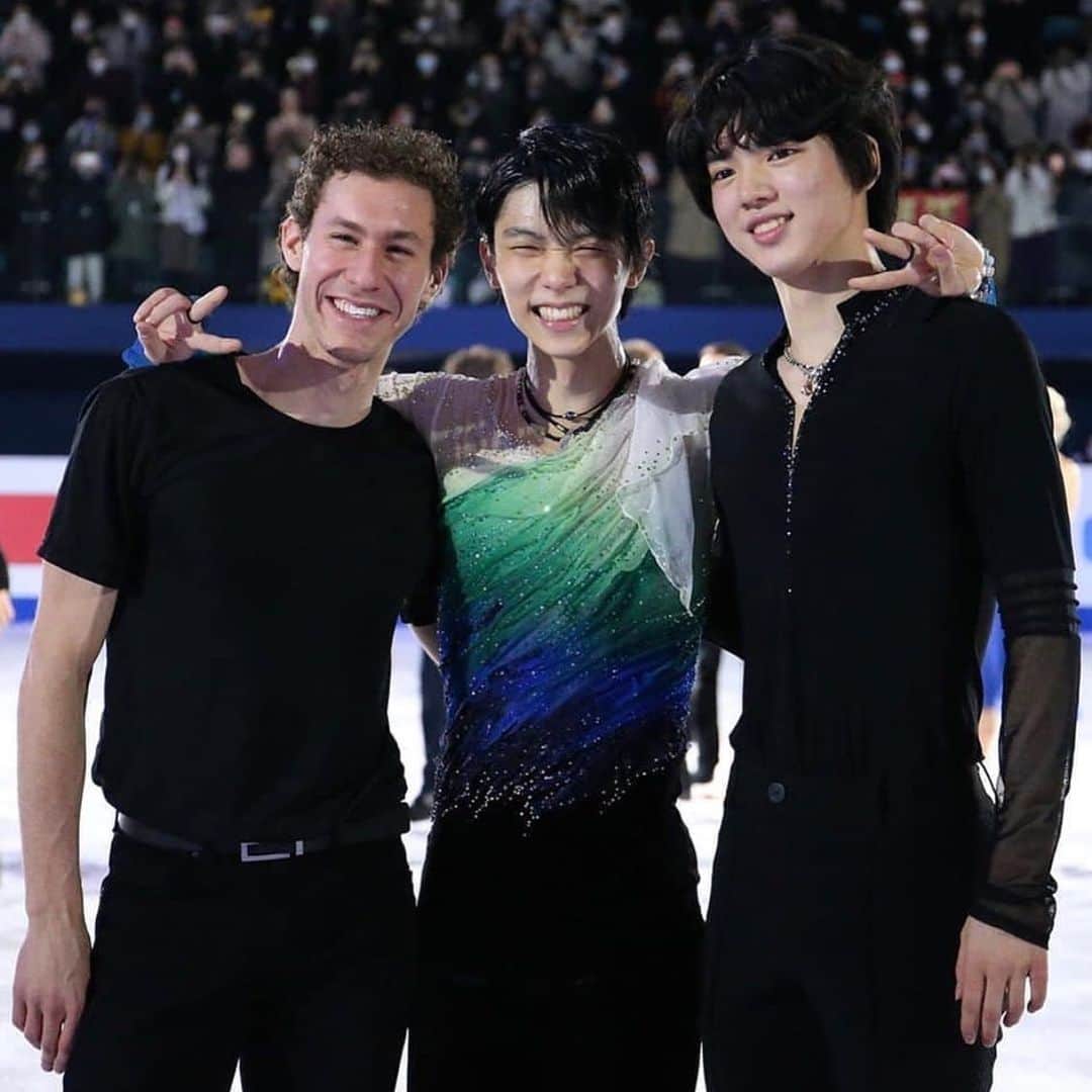 ジェイソン・ブラウンのインスタグラム：「‪🇯🇵🇺🇸🇰🇷 Such an awesome week in Korea with my training-mates! ✨ 이 둘과 함께 매일 연습 할 수 있어서 행운입니다 ✨ 僕の練習の仲間と韓国で素敵な1週間でした。🇰🇷🇺🇸🇯🇵‬ • #4cc2020 #4ContsFigure」