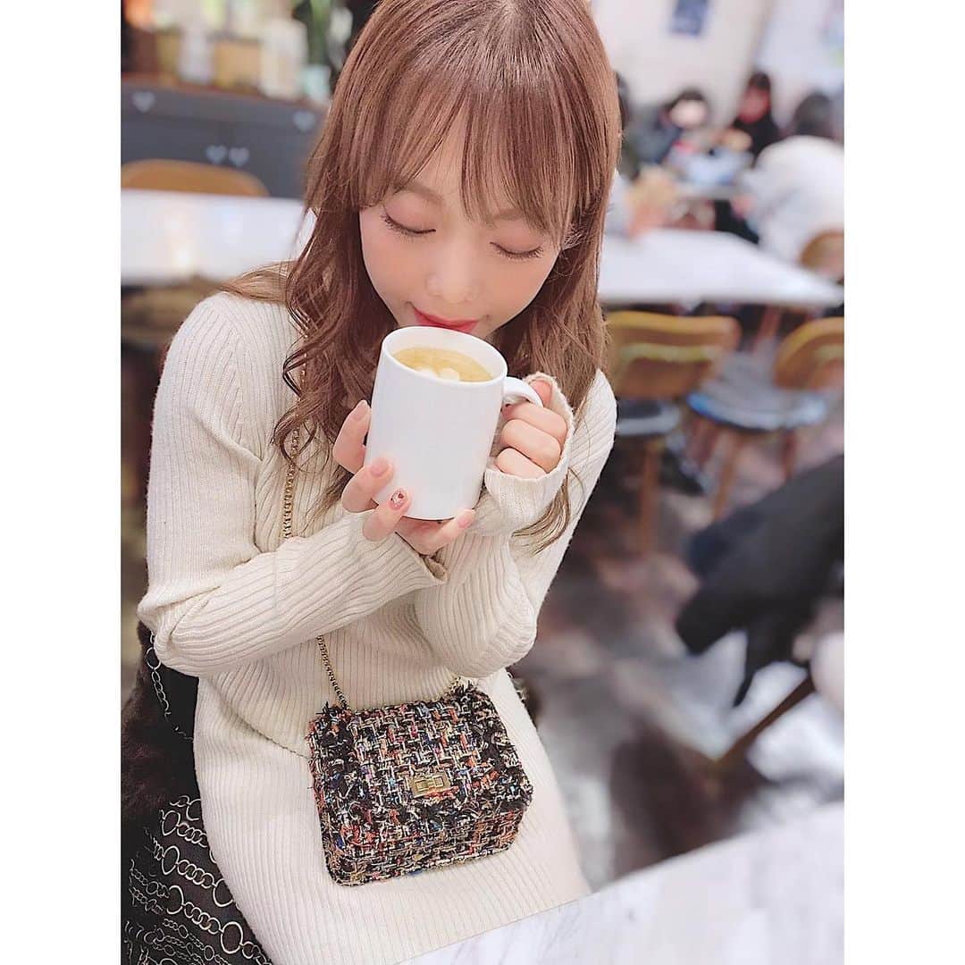 のインスタグラム：「韓国さむいけど暖冬！ 明日はお買い物するぞー💓  #강남 #한국」