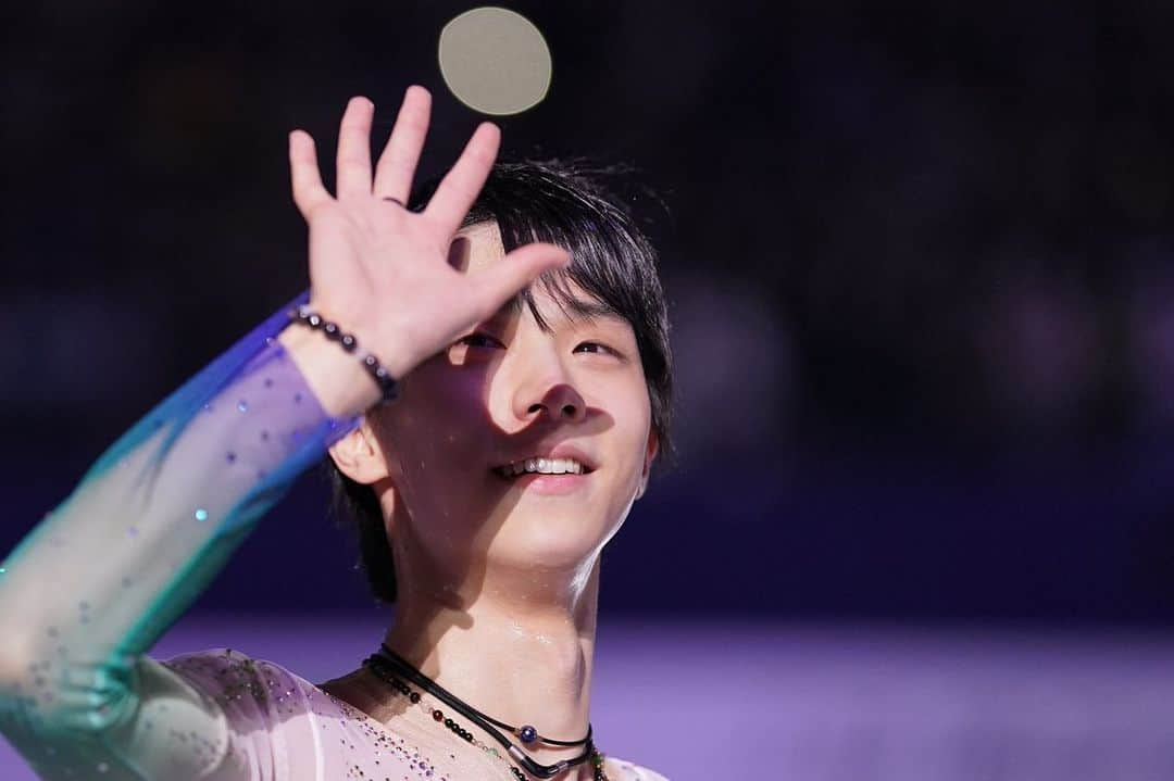 羽生結弦さんのインスタグラム写真 - (羽生結弦Instagram)「✨✨✨✨✨✨ Cr. ＠yaguch_hochi (Twitter) 読売新聞 #羽生結弦 #yuzuruhanyu #figureskating #figureskater」2月10日 3時00分 - yuzu_kanami