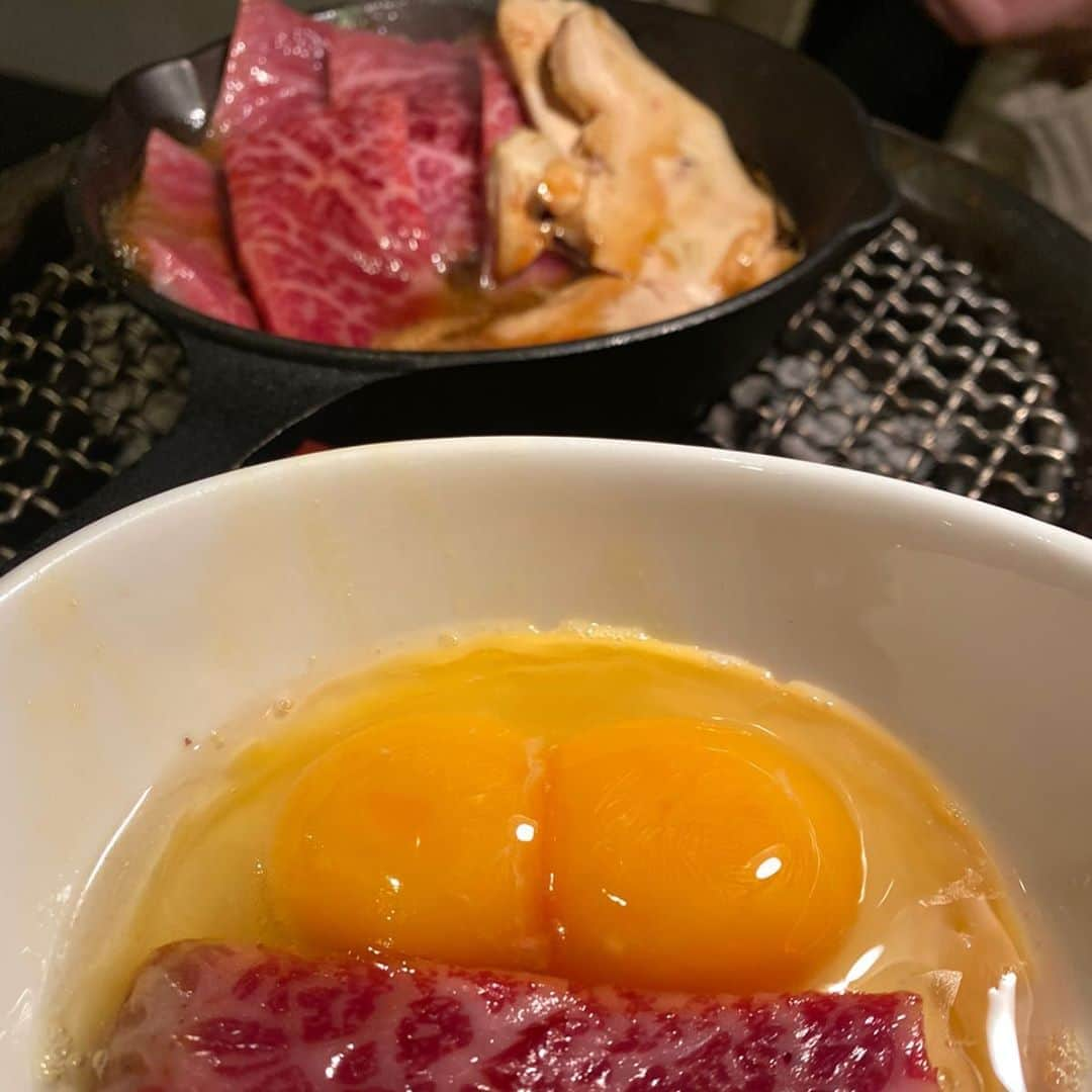 もえのあずきさんのインスタグラム写真 - (もえのあずきInstagram)「お肉🤤💓まいてぃが誘ってくれた〜☺️💓 おいしすぎる🥰🙏 #beefbykoh #お肉#焼肉#お肉の宝石箱 #ビーフバイコウ #肉食女子#japanesefood #japanesegirl #まいてぃ#もえあず」2月10日 13時28分 - moeazukitty