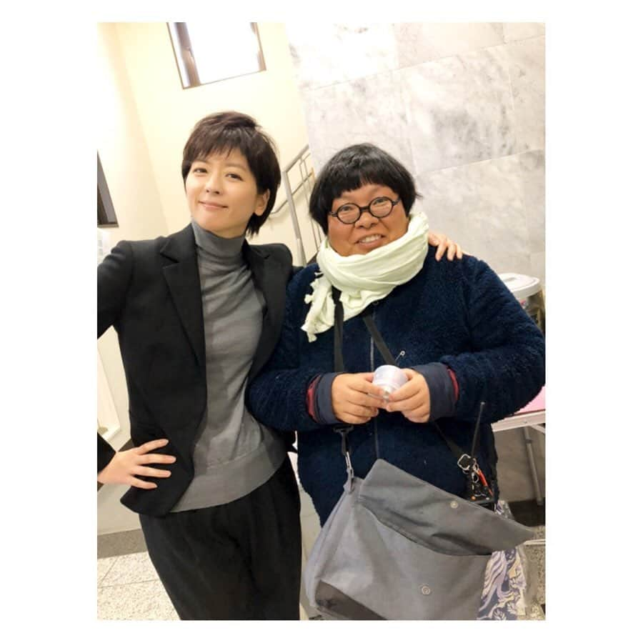 中山忍さんのインスタグラム写真 - (中山忍Instagram)「全身刑事の思い出②  なぜ？ 捜査課に赤いテーブルが⁇  娘娘食堂にも通いましたねぇ  #全身刑事 #ある日の撮影風景 #内藤剛志 さん #笠松将 くん #小倉優香 ちゃん #ダンディ坂野 さん #久松郁実 さん #尾美としのり さん  たくさんの方々に支えられた現場でした✨」2月10日 13時33分 - _shinobu_nakayama_