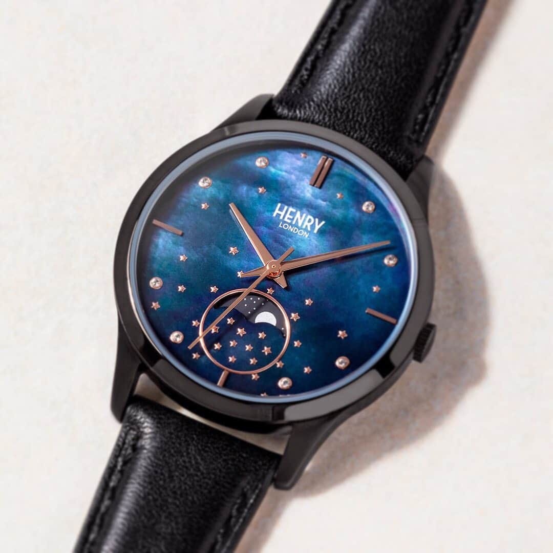 Henry London Official page of Britishのインスタグラム：「Stormy skies out there tonight... . . . #moonphase #moonphasewatch #watchmovement #cosmic #watchmaker #instawatch #horology #mensstyle #zodiacwatch #supermoon #moon #midnight #moonlight #watchaddict #calendarwatch #bluemoon #space #valentinesday #valentines2020 #love #celebrate #forhim #forher #valentine #bemyvalentine #xoxo #whenthestarsalign #starcrossedlovers #iloveyou」