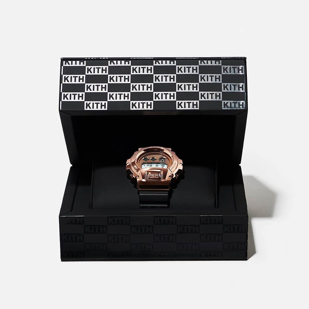 HYPEBEASTさんのインスタグラム写真 - (HYPEBEASTInstagram)「@hypebeaststyle: @kith and @gshock_us have joined forces to give the GM-6900 timepiece a luxurious rose gold rework. The accessory also comes with interchangeable resin bands in black or white iterations. Expect the item to drop on February 10 in-stores and online at 11 AM EST.⁠⠀ Photo: Kith」2月10日 8時49分 - hypebeast