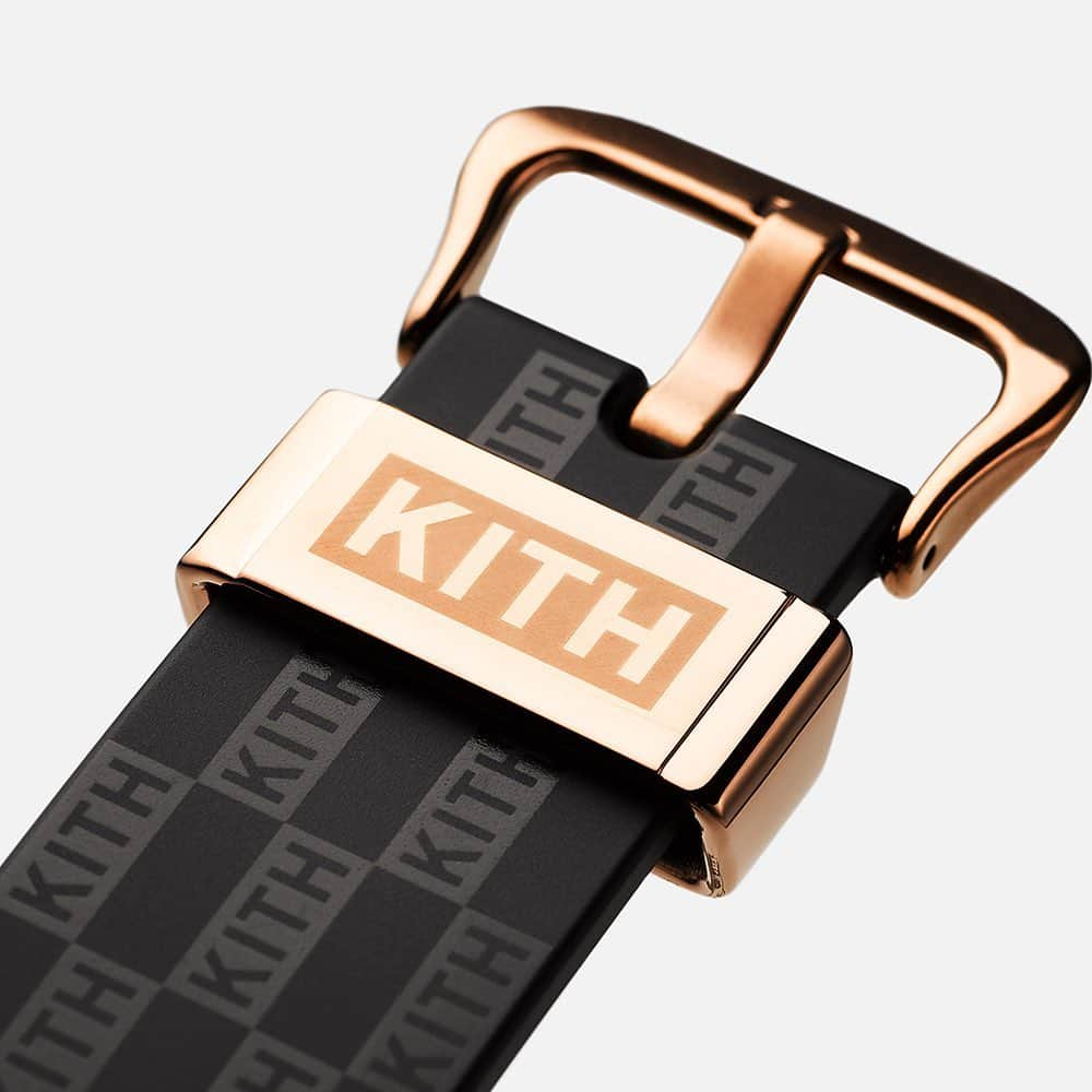 HYPEBEASTさんのインスタグラム写真 - (HYPEBEASTInstagram)「@hypebeaststyle: @kith and @gshock_us have joined forces to give the GM-6900 timepiece a luxurious rose gold rework. The accessory also comes with interchangeable resin bands in black or white iterations. Expect the item to drop on February 10 in-stores and online at 11 AM EST.⁠⠀ Photo: Kith」2月10日 8時49分 - hypebeast