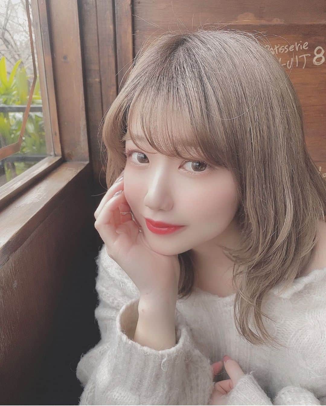 のインスタグラム：「よく質問でいただく カラコンについて！♡ 益若つばささんプロデュース のバンビシリーズの ナチュラルブラウンを普段使っています♡ . ナチュラルで透明感あるから かわいい♡  #バンビシリーズ #BambiSeries #カラコン #ナチュラルブラウン」