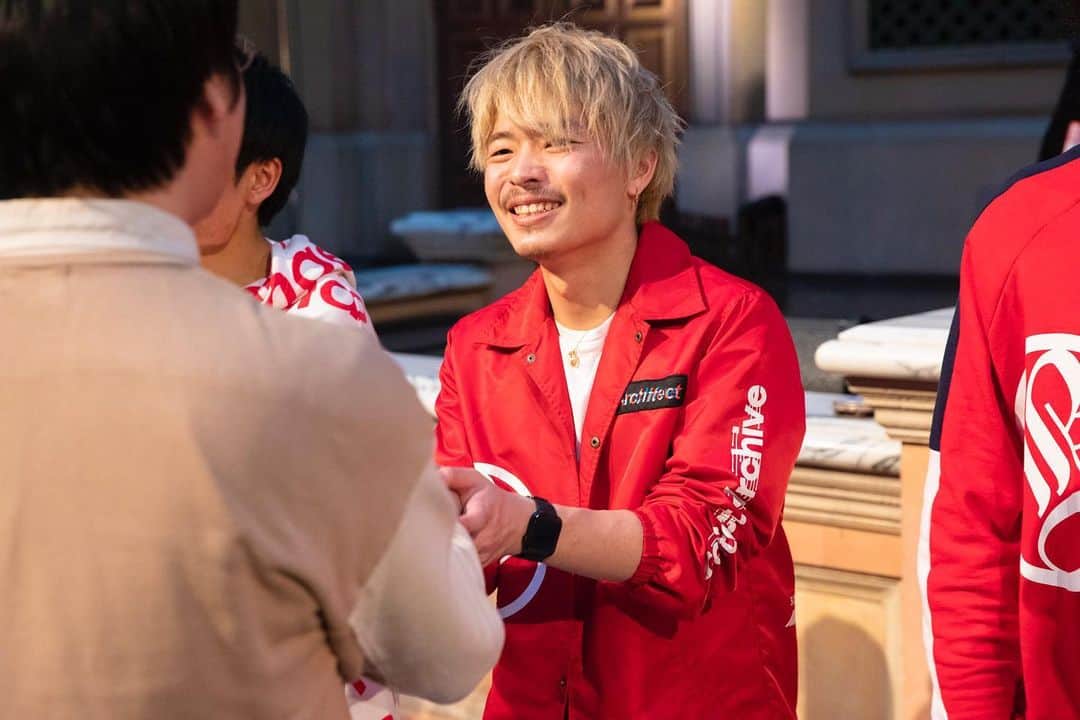 テレビ東京「青春高校３年C組」のインスタグラム：「#君のことをまだ何にも知らない  #CDデビュー日 #オフショット #お台場 #venusfort  #教会広場 #青春高校3年c組  #ダンスアンドボーカル部 #ディアフレンズ #奥村力」
