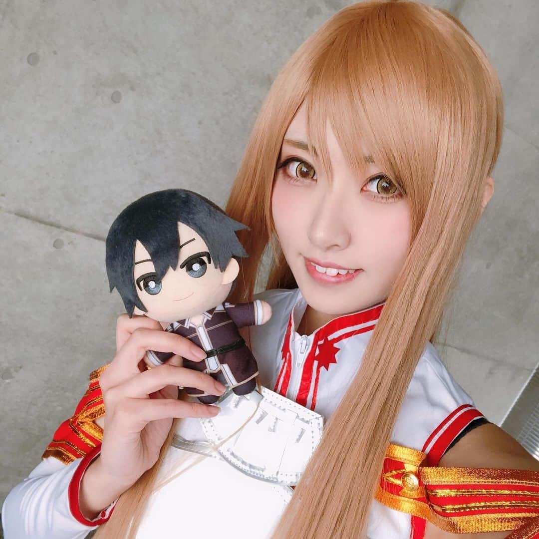 紗雪のインスタグラム：「. . キリトくんと写真撮ったよ❤️ . . . . #ソードアートオンライン #SAO #アスナ #結城明日奈 #キリト #桐ヶ谷和人 #コスプレ #コスプレイヤー #写真集 #自撮り #コスプレイヤー自画撮り部 #cosplay #cosplayer #cosplaygirl #japanesegirl #japanesecosplay #japanesecosplayer #photobook #swordartonline  #asunayuuki #asuna #kirito」