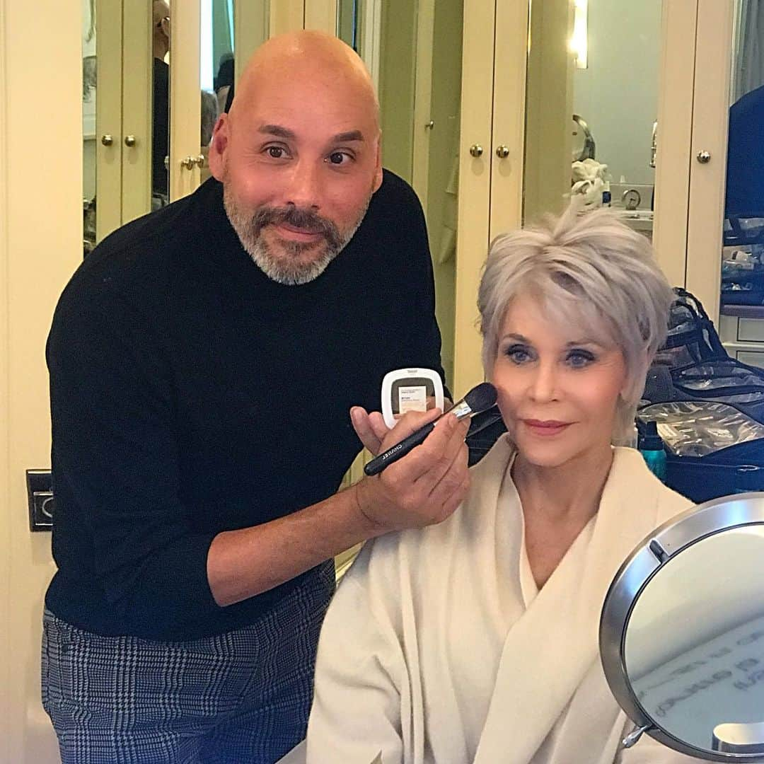 ジェーン・フォンダさんのインスタグラム写真 - (ジェーン・フォンダInstagram)「Having Oscar glam with @DeLeonmakeup @lorealmakeup #oscars」2月10日 10時26分 - janefonda