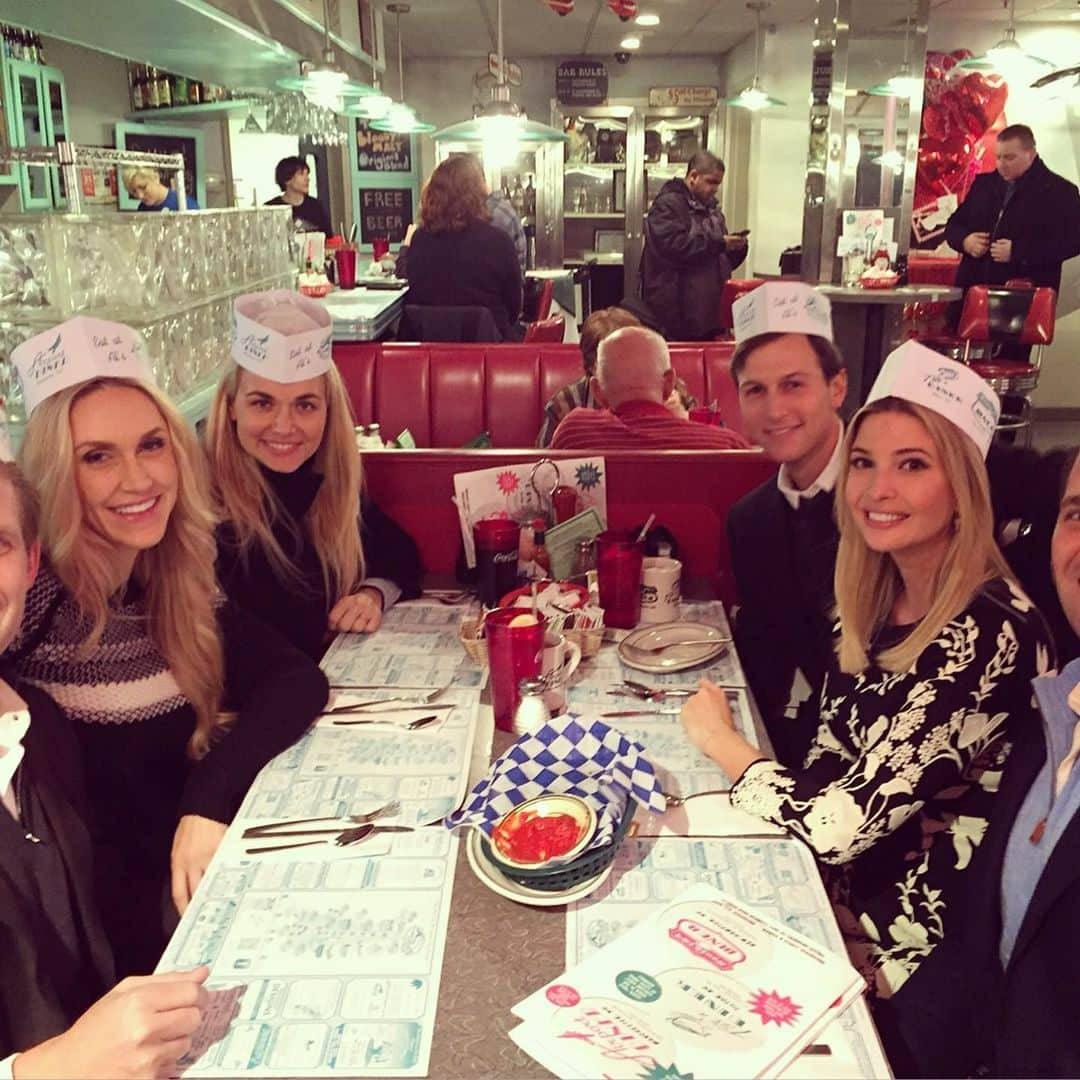 イヴァンカ・トランプさんのインスタグラム写真 - (イヴァンカ・トランプInstagram)「This time in 2016 in New Hampshire...」2月10日 10時31分 - ivankatrump