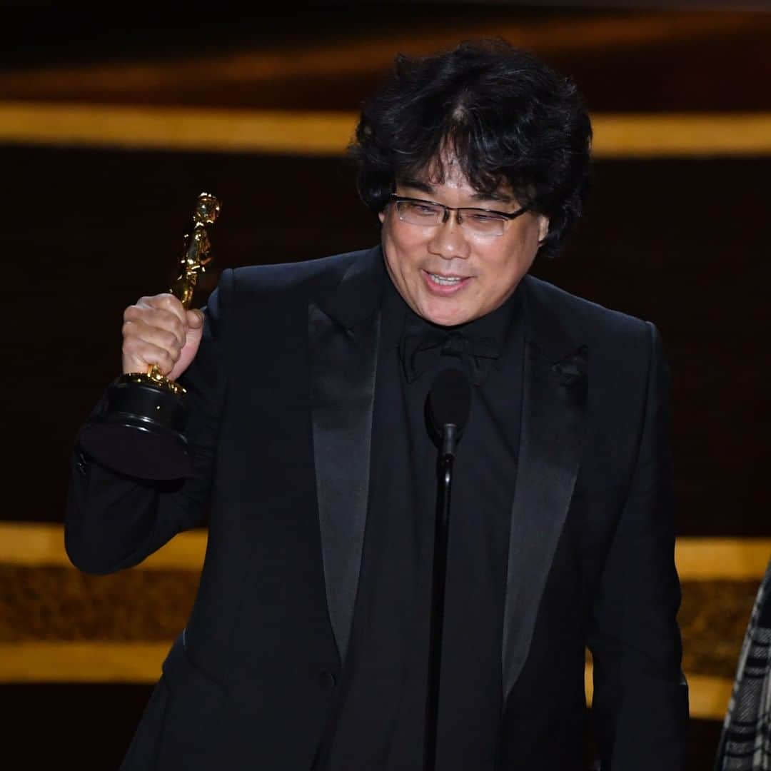 HYPEBEASTさんのインスタグラム写真 - (HYPEBEASTInstagram)「#hypeflix: Bong Joon Ho has won his first-ever Academy Award for Best Original Screenplay, International Feature Film and Best Director for @parasitemovie at the #Oscars. ⁠ Photo: Mark Ralston/Getty Images」2月10日 11時09分 - hypebeast