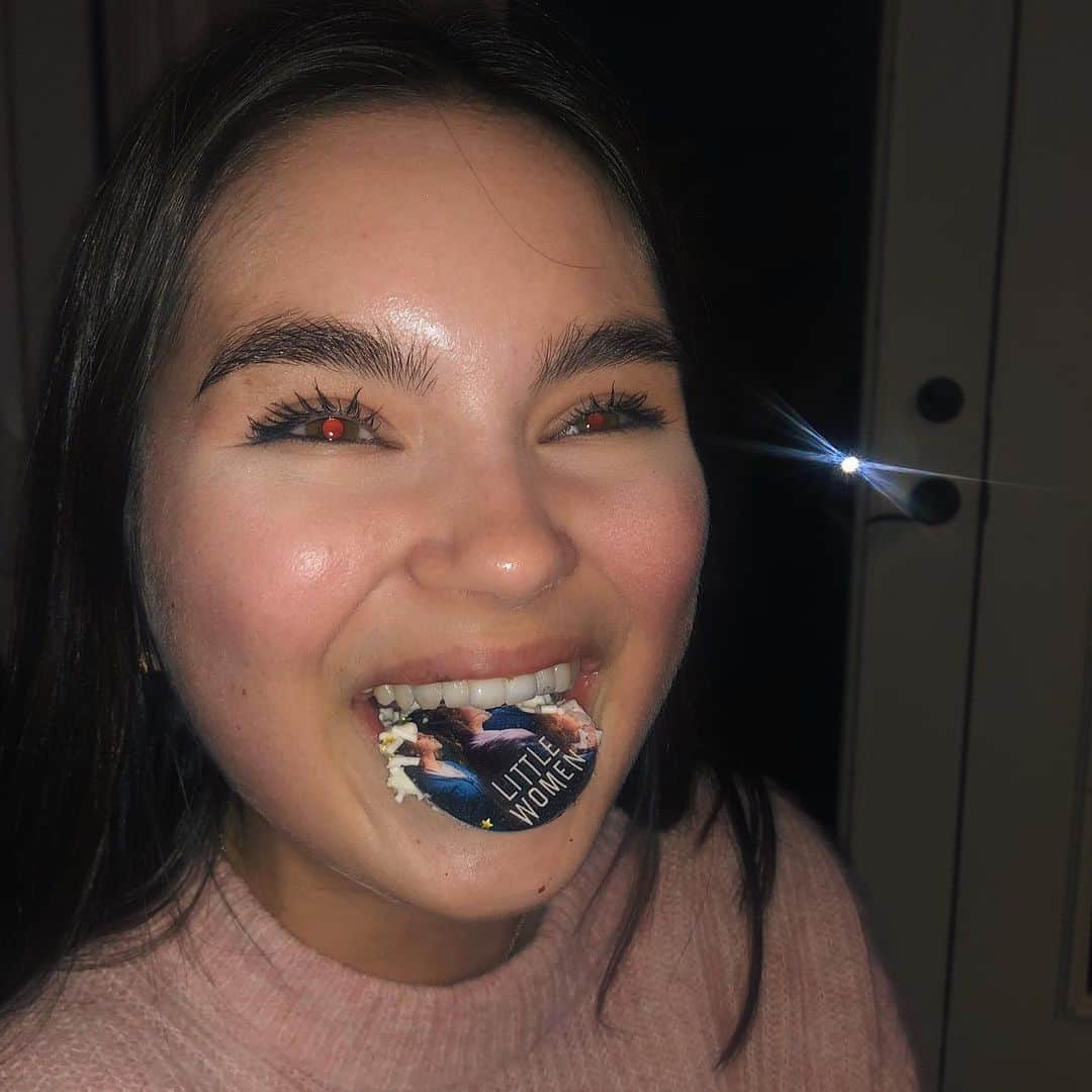 ランドリー・ベンダーのインスタグラム：「I ate little women 🧁 #oscars2020」