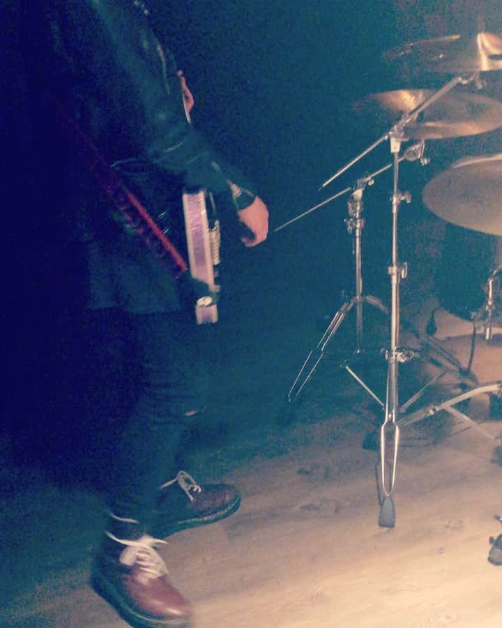 Her Name In Bloodのインスタグラム：「Behind the scene of a shooting music video for "DARKSIDE". Who's still digging the music?」