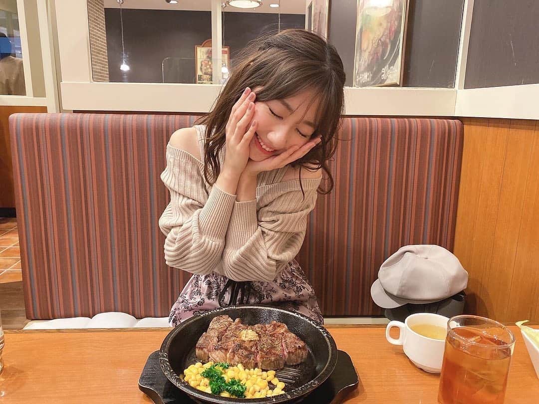 柏木由紀さんのインスタグラム写真 - (柏木由紀Instagram)「. ステーキ！！！ 350gで我慢しました、、、😐 食べ物Instagramになりそう、、😐 .」2月10日 22時21分 - yukikashiwagi_official