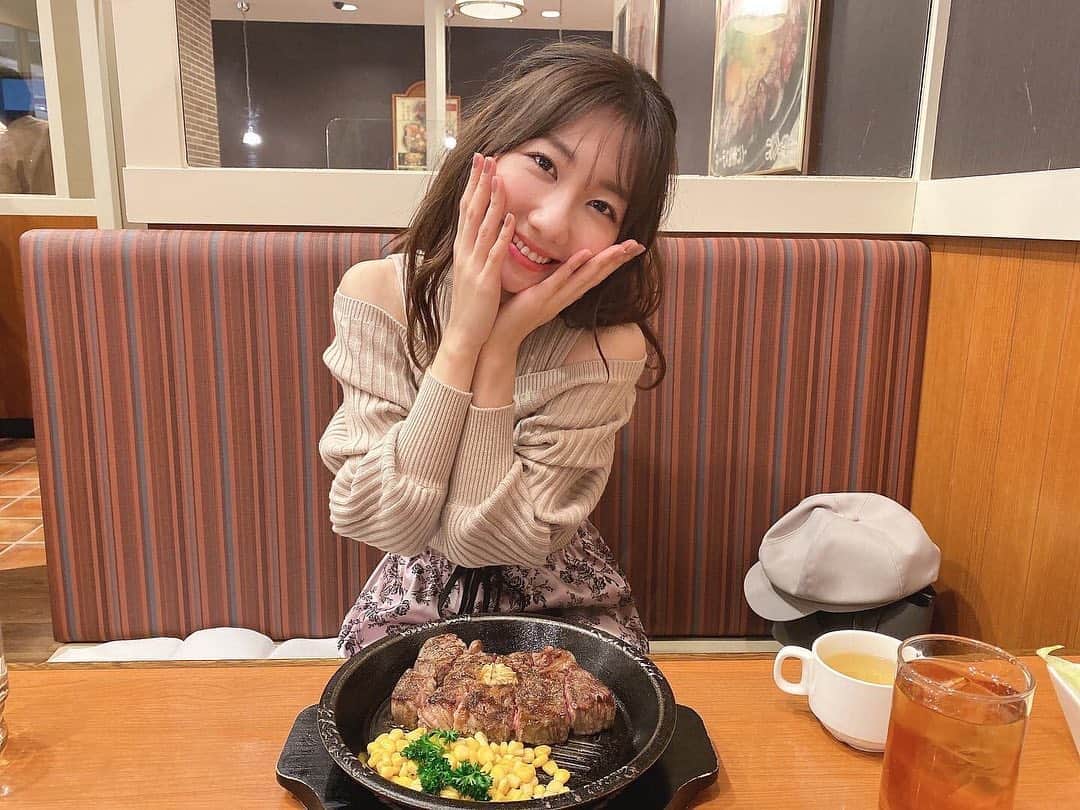 柏木由紀さんのインスタグラム写真 - (柏木由紀Instagram)「. ステーキ！！！ 350gで我慢しました、、、😐 食べ物Instagramになりそう、、😐 .」2月10日 22時21分 - yukikashiwagi_official