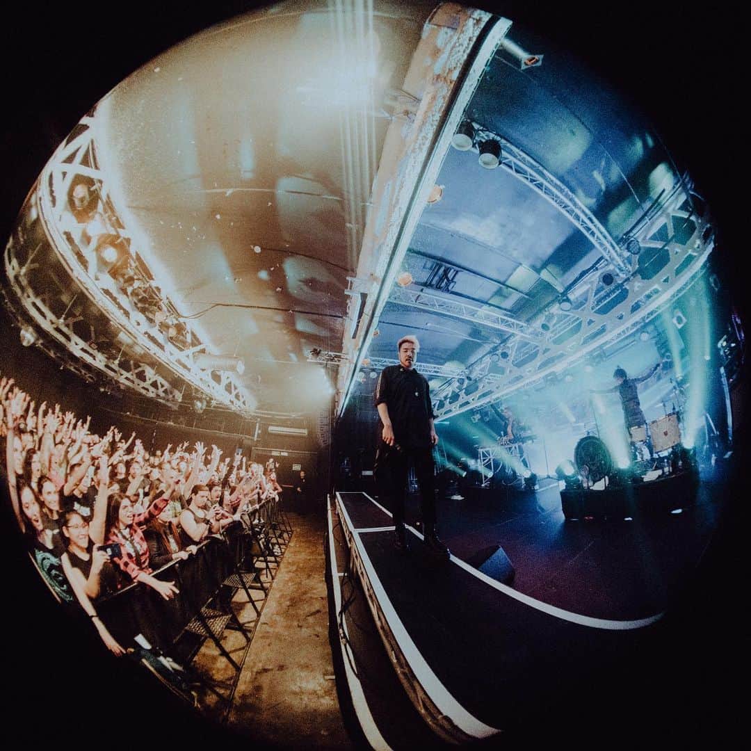 Kenta Koieのインスタグラム：「Last show in Barcelona was beyond amazing 😉  Tonight another SOLD OUT show in Paris!  Photo by @murrydeaves」
