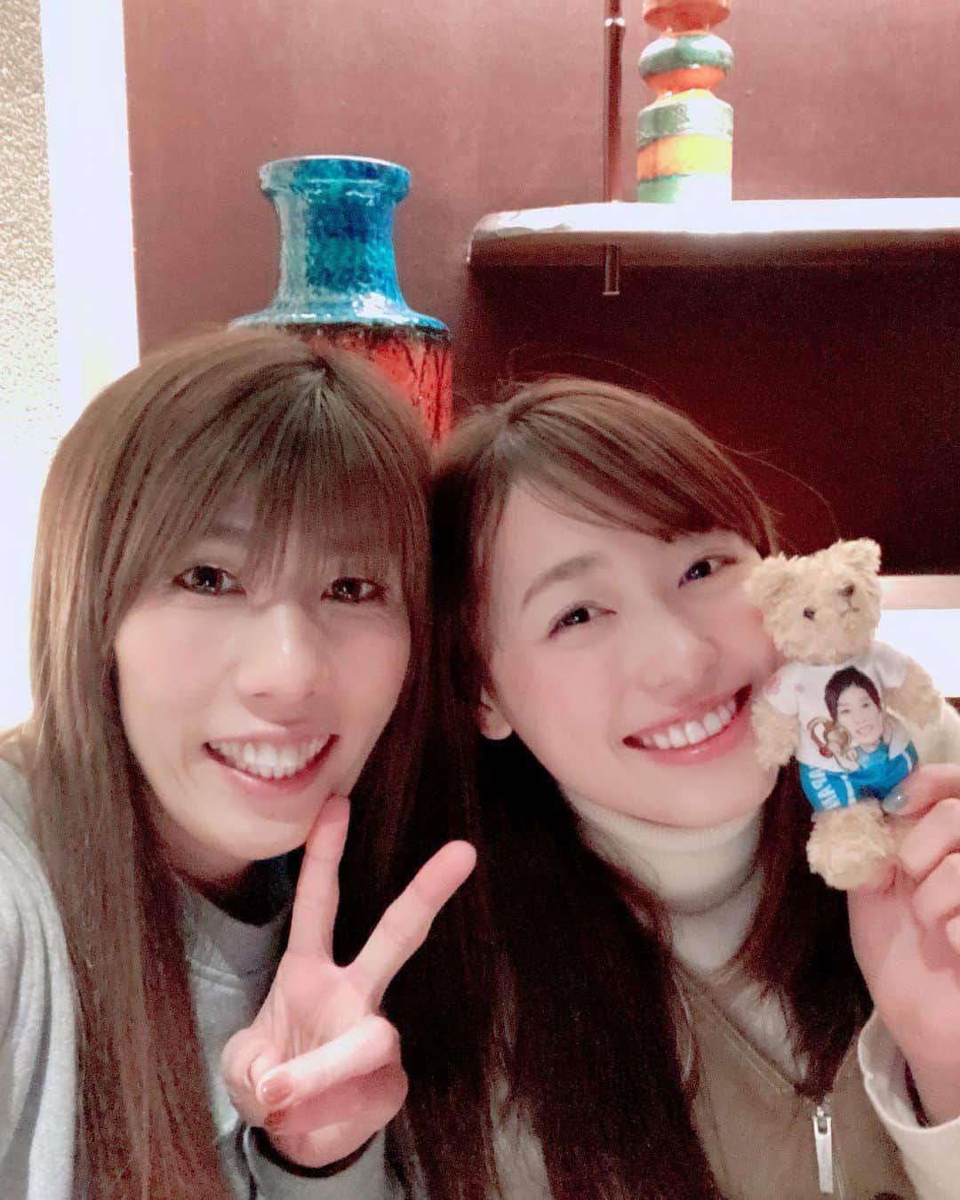 吉田沙保里さんのインスタグラム写真 - (吉田沙保里Instagram)「遥ちゃんと念願のご飯に行けましたぁー😆 昨年の9月に、ZIPで一緒にお仕事して以来の再会に、二人とも興奮でしたぁー🤣 遥ちゃんはずっと笑顔なので、こちらも自然と笑顔になります😆 何を言っても笑ってくれる、そんな優しい可愛い素敵な子です💓 ご飯の後にはカラオケにも行って、二人でたくさん歌いましたよー♬🎤 とても幸せな夜でしたぁー❣️ 遥ちゃん、ありがとう♥️ #福原遥　ちゃん #久しぶりの再会 #2枚目の動画 #3150」2月10日 23時30分 - saori___yoshida