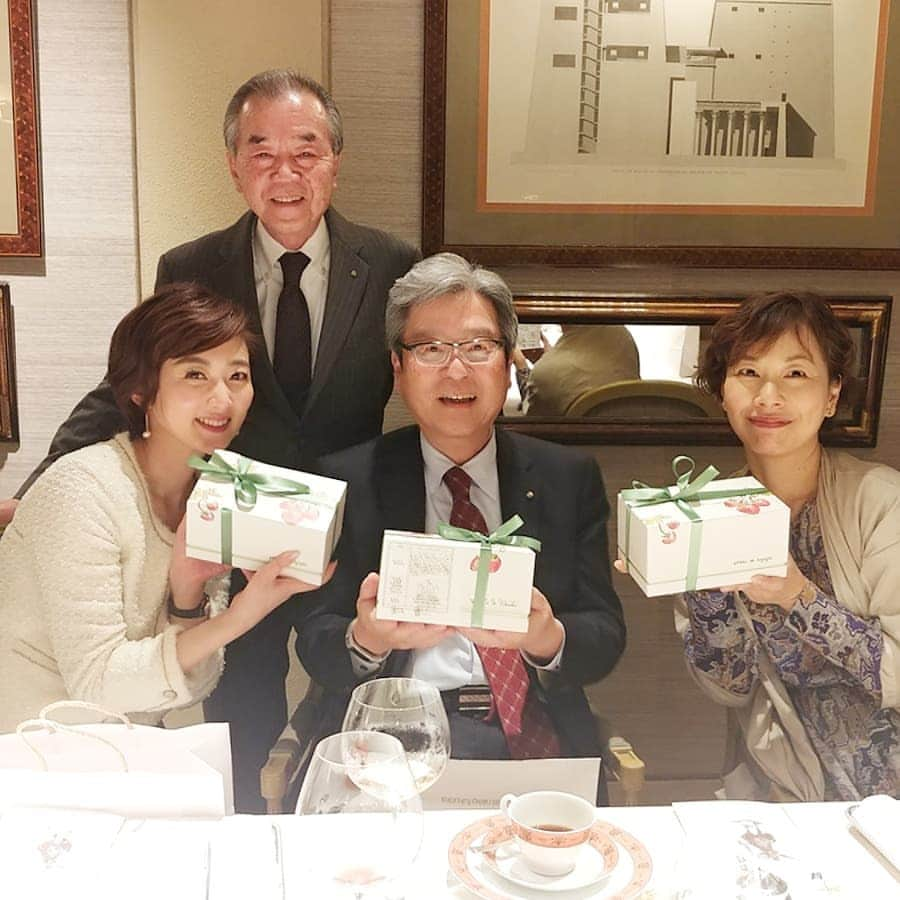 池尻和佳子さんのインスタグラム写真 - (池尻和佳子Instagram)「ホテル日航福岡中橋総料理長、素敵な おもてなしをありがとうございました‼️‼️ 幸せな時間でした🤗✨✨ #ホテル日航福岡 #レセレブリテ #中橋総料理長 #フレンチ#社長 #ワイン#ガトー #ド#ヴォワイヤージュ #あまおう#八女#抹茶」2月10日 23時36分 - wakako_ikejiri_rkb