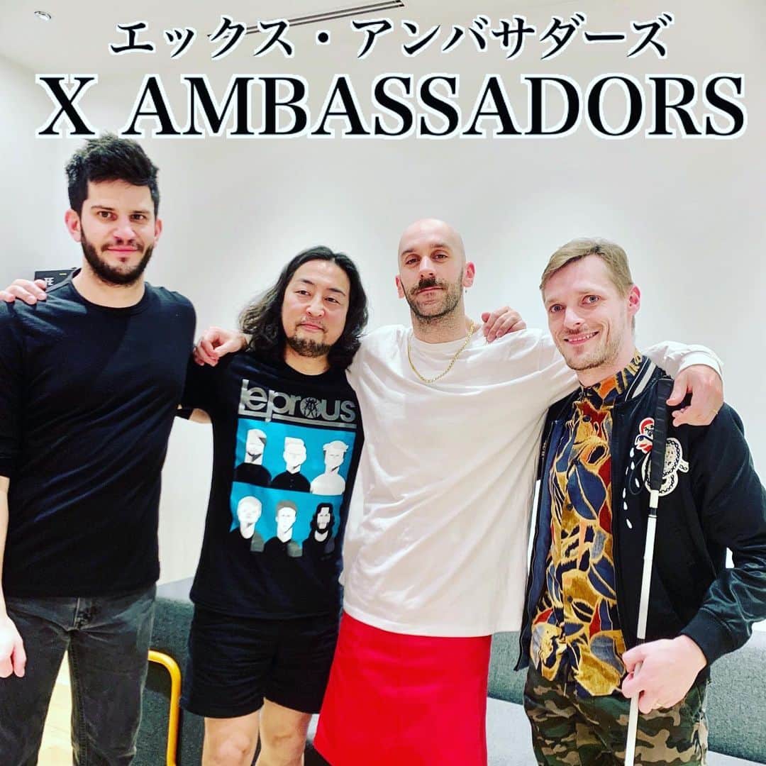 澤田修のインスタグラム：「Super Great guys from X AMBASSADORS!! They will play @ www-x in SHIBUYA this everything. 今夜、渋谷で初来日公演のエックス・アンバサダーズにインタビューしてきました。その模様は後日、OAします🔥  #XAMBASSADORS #xa #zipfm  #realrocks」