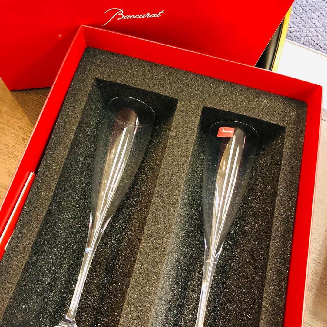 ブランド EXのインスタグラム：「バカラ　シャンパングラス フルート　お買取致しました！ .  #杉並区 #高価買取 #高井戸 #浜田山 #井の頭線 #ブランドEX #営業 #女性スタッフ在籍 #お気軽にどうぞ😊 #断捨離 #片付け #整理して出てきた商品 #拝見させて下さい！ #出張買取も致します #生前整理 #貴金属 #切手 #金券 #金買取 #ダイヤ高価買取」