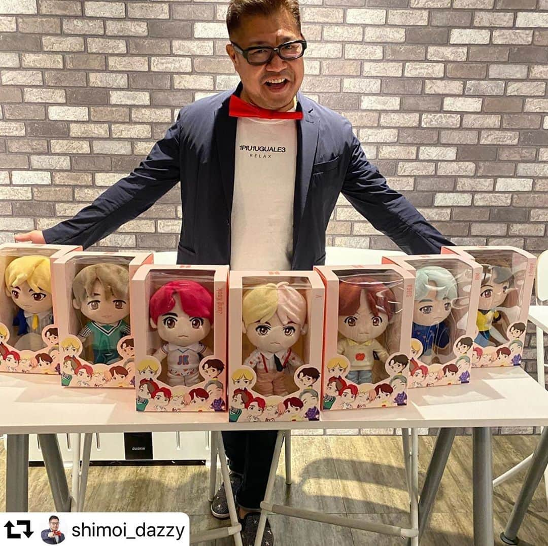 DazzyStoreさんのインスタグラム写真 - (DazzyStoreInstagram)「#repost @shimoi_dazzy ・・・ BTS所属プロダクション公認商品 韓国正規商品販売代理店より仕入 ファンの方いらっしゃったら 是非m(_ _"m) dazzystoreより『bts』で 検索下さい！ ・・ ・・ d #dazzy_official a #dazzy z #dazzystore z #ドレス y #デイジー s #デイジー下井社長 t #dazzy下井 o #dress r #BTS e #防弾少年団 #SUGA #JUNGKOOK #JIMIN #JIN #V #RM #J-HOPE」2月10日 16時33分 - dazzy_official