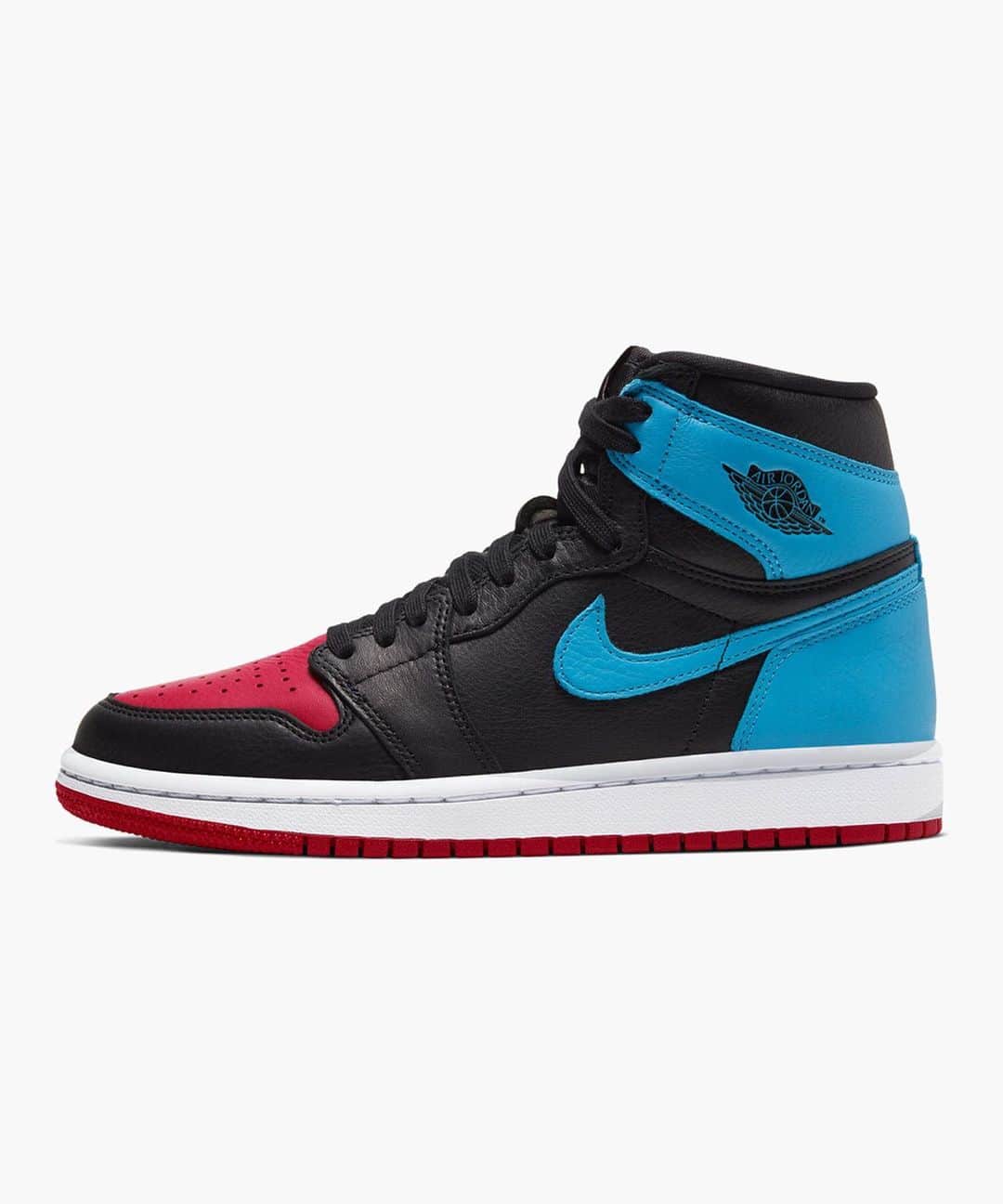 のインスタグラム：「"NIKE" WMNS AIR JORDAN 1 HIGH OG(CD0461-046)﻿ ﻿ 2月10日（月）12:00より抽選受付を開始いたします。﻿ ※一般販売の予定はございません。﻿ ※代引き配送不可。エストネーション六本木ヒルズ店でのお受け取りのみとなります。﻿ ﻿ PRICE：￥16,000（＋税）﻿ SIZE：23.0cm・24.0cm・25.0cm・26.0cm・27.0cm・28.0cm・29.0cm﻿ ※ハーフサイズのお取り扱いはございません。﻿ ﻿ 【応募期間】﻿ 2020年2月10日（月）12:00〜2020年2月13日（木）11:59締切﻿ ﻿ 【応募条件】﻿ 下記アカウントをフォローの上、ご応募ください。﻿ @estnation_jp @estnation_roppongihills﻿ ﻿ 【応募方法】﻿ エストネーション抽選応募用メールアドレス：eventinfo@estnation.co.jp に下記を記入したメールをお送りください。﻿ ﻿ [件名]﻿ 0210 aj1﻿ ﻿ [本文]﻿ ①インスタグラム アカウント（例：@estnation_jp）﻿ ②お名前（例：山田 太郎）﻿ ③希望サイズ（23.0cm・24.0cm・25.0cm・26.0cm・27.0cm・28.0cm・29.0cm）﻿ ※③はいずれか一つをお選びください。﻿ ﻿ 【当選連絡】﻿ 2020年2月14日（金）～﻿ 当選者には厳選なる抽選に基づきエストネーション（eventinfo@estnation.co.jp）からメールにて当選のご連絡をいたします。﻿ ※当選メールは「estnation.co.jp」ドメインのアドレスから送信させていただきます。﻿ あらかじめ迷惑メール設定などで「estnation.co.jp」アドレスからのメールを受信できるようにしておいてください。﻿ ﻿ 【店頭受取】﻿ エストネーション六本木ヒルズ店﻿ 2020年2月14日（金）17:00～2020年2月17日（月）店舗営業時間内﻿ 商品の受け取りは、エストネーション六本木ヒルズ店のみとなります。﻿ 当選連絡のE-mailと身分証明証ご提示の上、お会計後、お引き渡しとなります。﻿ 店頭での保管期限は2020年2月17日（月）店舗営業時間内までとさせていただきます。﻿ 保管期限を過ぎた場合は如何なる理由でもキャンセルとなります。代引き配送はご遠慮いただいております。﻿ ﻿ 【注意事項】﻿ ＊予め、Instagramを最新バージョンへアップデートしておくことを推奨します。﻿ ＊Instagram 1アカウントにつき、1回のみ応募が可能です。﻿ ＊コメント欄の応募は全て無効といたします。﻿ ＊同一の方が複数のアカウントを使用して応募して当選が発覚した場合は当選権を無効といたします。﻿ ＊商品の受け取りは、エストネーション六本木ヒルズ店のみとなります。﻿ ＊代引き配送はご遠慮いただいております。﻿ ＊お電話、メール、Instagram上での、入荷数や抽選方法などすべてのお問い合わせはご遠慮くださいますようお願いいたします。﻿ ＊キャンセル、交換、返品は原則お受けできませんのでご了承ください。﻿ ＊不良品があった場合、交換商品をご用意出来ないため、ご返金でのご対応とさせていただきます。﻿ ＊販売方法、商品情報につきましてはこちらに記載している内容で全てになります。﻿ ＊発売日当日、発売開始時に、急遽、販売方法を変更させていただく場合がございます。﻿ ＊近隣にご迷惑がかかるような場合やトラブルなどが発生した場合、急遽販売を中止させていただく場合がございます。﻿ ＊掲載内容、販売方法、商品内容は予告なく変更する場合があります。あらかじめご了承ください。﻿ ＊頂戴した個人情報につきましては、サイト上の個人情報保護方針に基づいて利用させていただきます。﻿ http://www.estnation.co.jp/info/pp.html﻿ ﻿ #エストネーション #estnation #nikeairjordan1 #unctochicago @estnation_roppongihills」