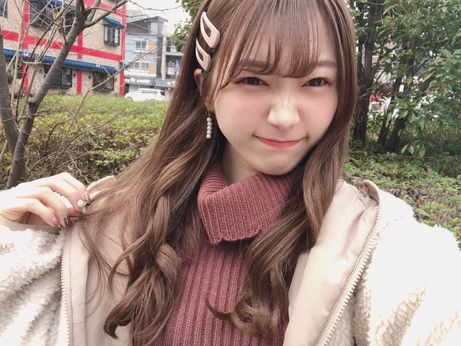 阪上彩香さんのインスタグラム写真 阪上彩香instagram 遊びに行く準備してるときが楽し ｰ もこもこアウター Wcloset ダブルクローゼット Gu 巻き髪 ゆるふわ巻き ヘアピン パールピアス Instgood Instlike Instagram Instfashion