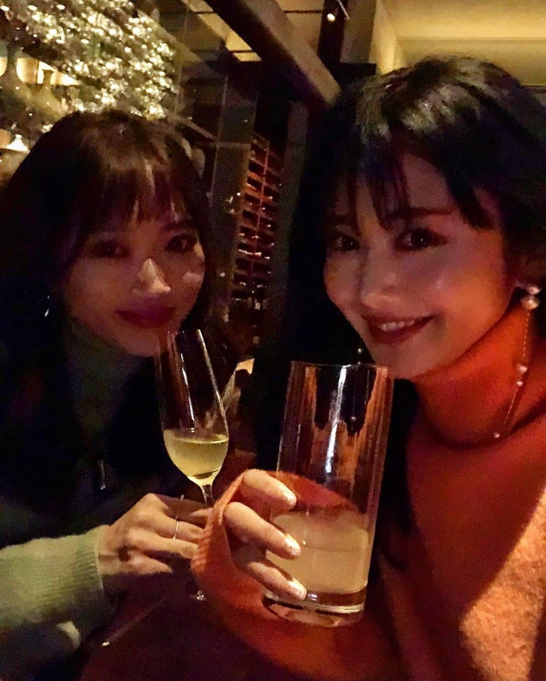 一木美里さんのインスタグラム写真 - (一木美里Instagram)「🎞💿𝑇𝐻𝐸 𝑇𝐼𝑀𝐵𝐸𝑅 𝐻𝑂𝑈𝑆𝐸﻿🍸✔️ ﻿ ちょっと前の話❤︎﻿ 年越しのあとCOEXの向かいパークハイアットソウルの地下にある#THETIMBERHOUSE へ✨雰囲気のいい素敵な場所でした🎻✨﻿ ﻿ We spend new year's countdown in COEX!after enjoyed fireworks We went to Park Hyatt Seoul "THE TIMBER HOUSE'' cozy and luxury bar restaurant!!﻿ ﻿ .﻿ #Seoul#ParkHyattSeoul#bar#jazz#music#travel#여행#추억﻿」2月10日 17時24分 - misato_ichiki