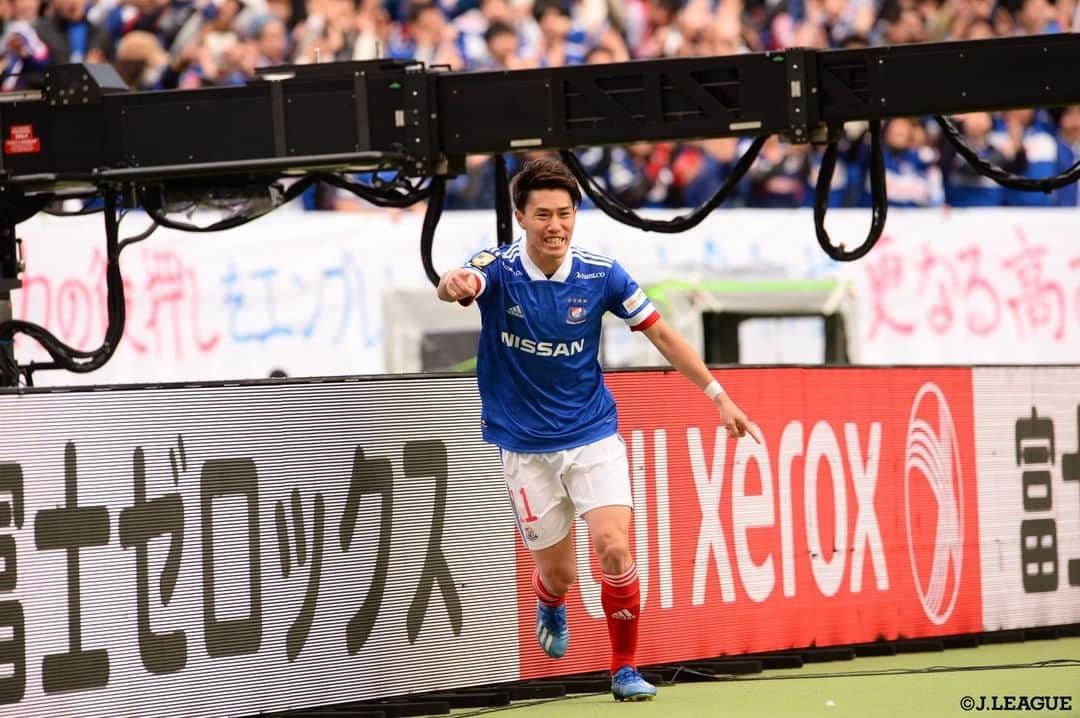 Ｊリーグさんのインスタグラム写真 - (ＪリーグInstagram)「素晴らしい戦いを見せた﻿ #横浜Fマリノス ✨﻿ ﻿ FUJI XEROX SUPER CUP 2020の﻿ ベストショットをお届け‼️﻿ ﻿ ﻿ #Ｊリーグ ﻿ #jleague﻿ #Ｊリーグ開幕﻿ ﻿ #fmarinos #🇫🇷 #🐤 #⚓️﻿ #朴一圭﻿ #遠藤渓太﻿ #エリキ﻿ #マルコスジュニオール﻿ #仲川輝人﻿ #松原健﻿ #感動 #ナイスゲーム﻿ #ありがとう﻿ #soccer #soccerphotography﻿ #⚽️」2月10日 18時23分 - jleaguejp