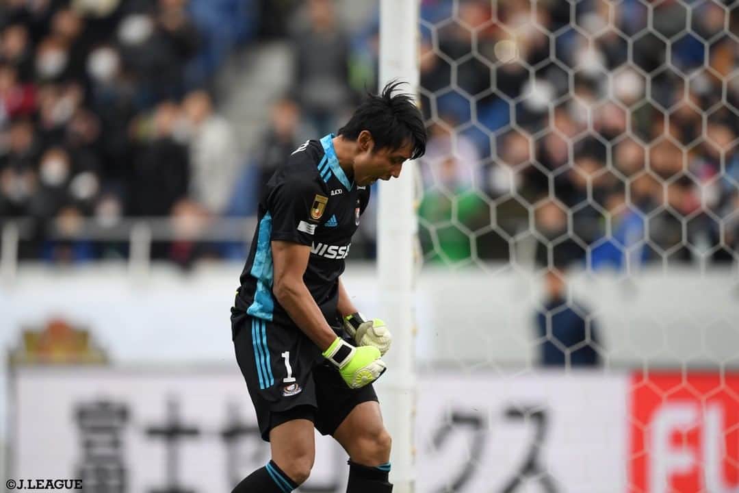 のインスタグラム：「素晴らしい戦いを見せた﻿ #横浜Fマリノス ✨﻿ ﻿ FUJI XEROX SUPER CUP 2020の﻿ ベストショットをお届け‼️﻿ ﻿ ﻿ #Ｊリーグ ﻿ #jleague﻿ #Ｊリーグ開幕﻿ ﻿ #fmarinos #🇫🇷 #🐤 #⚓️﻿ #朴一圭﻿ #遠藤渓太﻿ #エリキ﻿ #マルコスジュニオール﻿ #仲川輝人﻿ #松原健﻿ #感動 #ナイスゲーム﻿ #ありがとう﻿ #soccer #soccerphotography﻿ #⚽️」