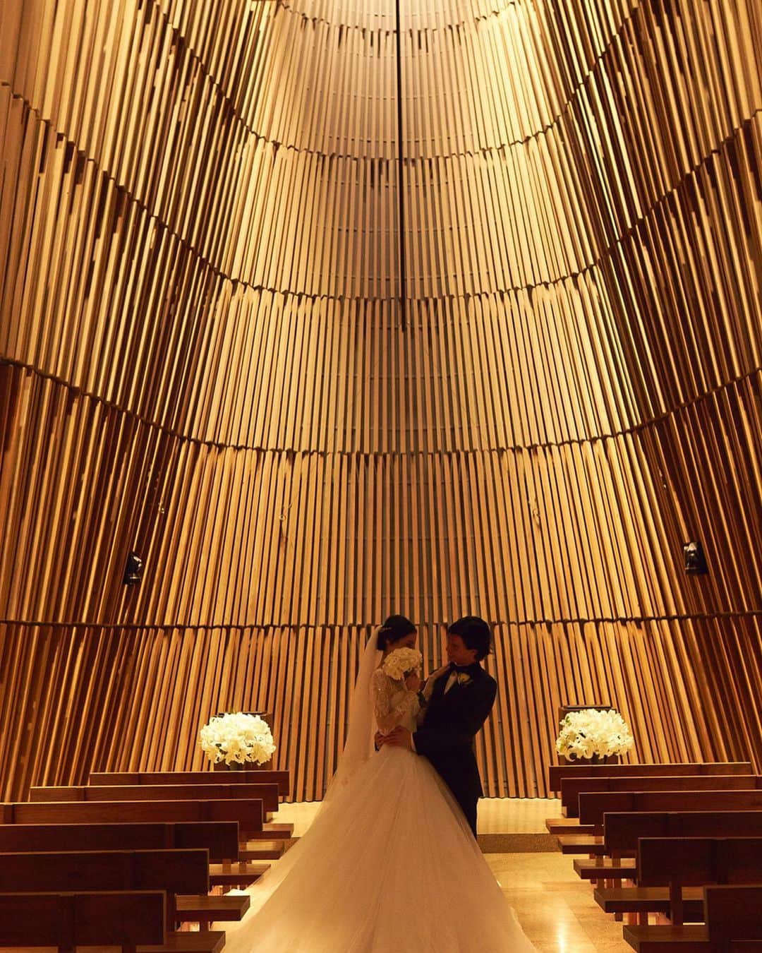 土田瑠美さんのインスタグラム写真 - (土田瑠美Instagram)「とても美しく  素敵な時間でした  #grandhyatttokyo  #movie  #shooting  #wedding  #hairandmakeup  @grandhyatttokyo_wedding #rumi_ヘアアレンジ」2月10日 18時37分 - ru0711
