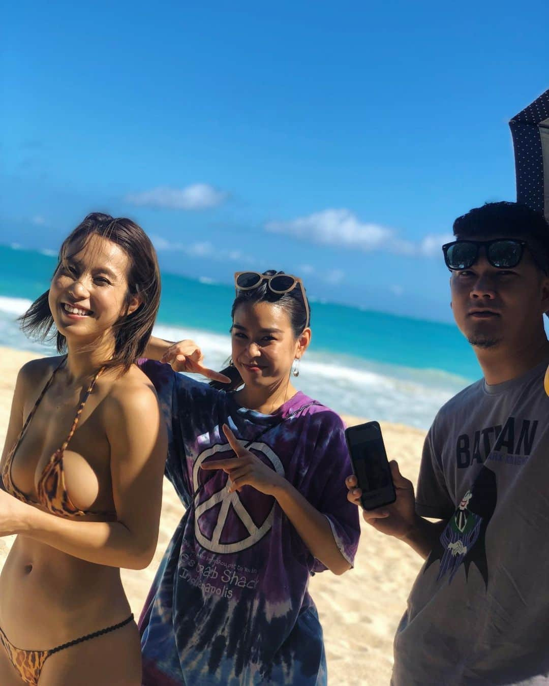 犬童美乃梨さんのインスタグラム写真 - (犬童美乃梨Instagram)「くどーさんと原田さん☺️☺️☺👙️📸🏝 . . . #Hawaii #japanesegirl  #僕トレ #みのトレ」2月10日 19時28分 - minudo