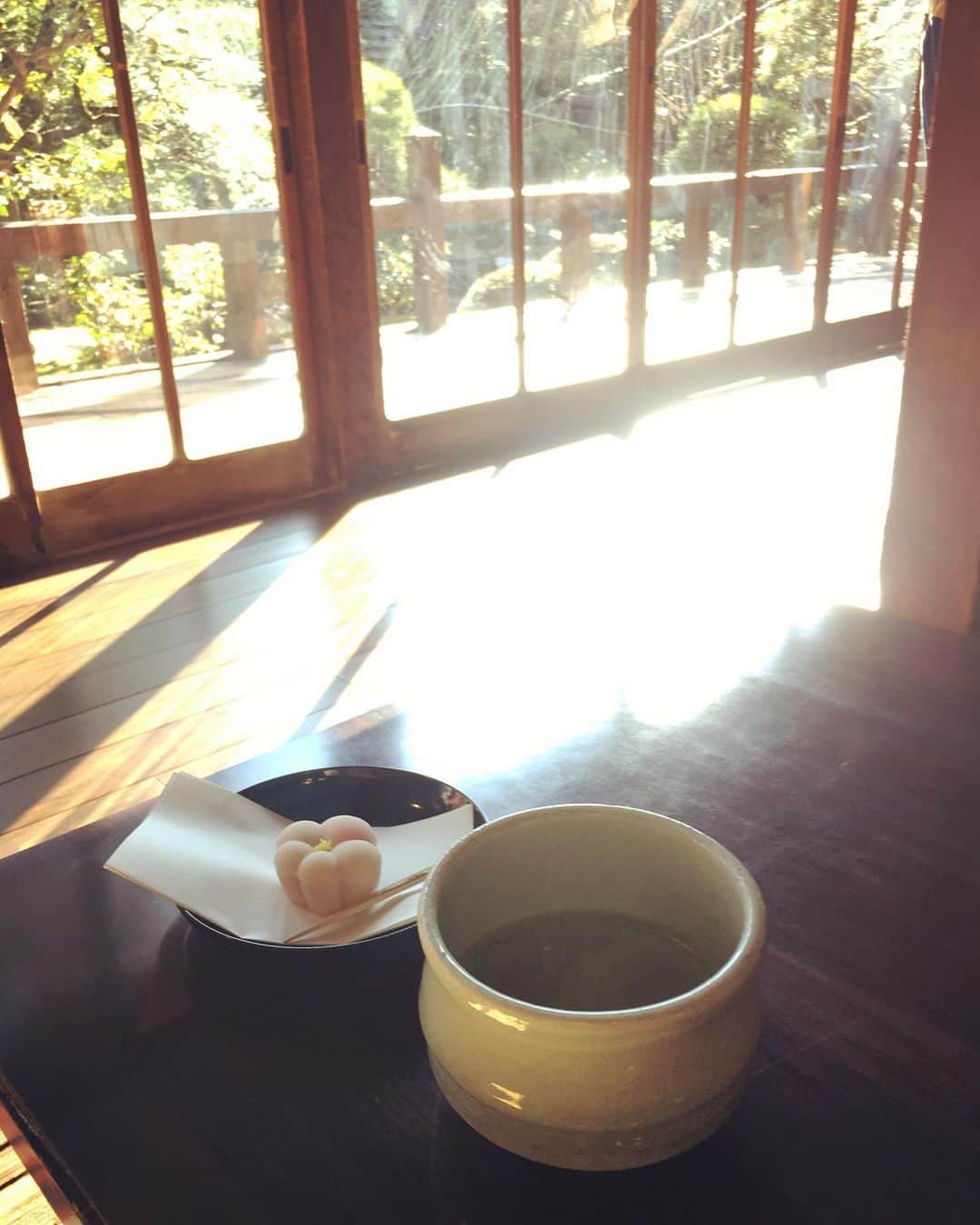 やながわみほさんのインスタグラム写真 - (やながわみほInstagram)「お抹茶と和菓子。合うー！！」2月10日 19時23分 - yanagawa_miho