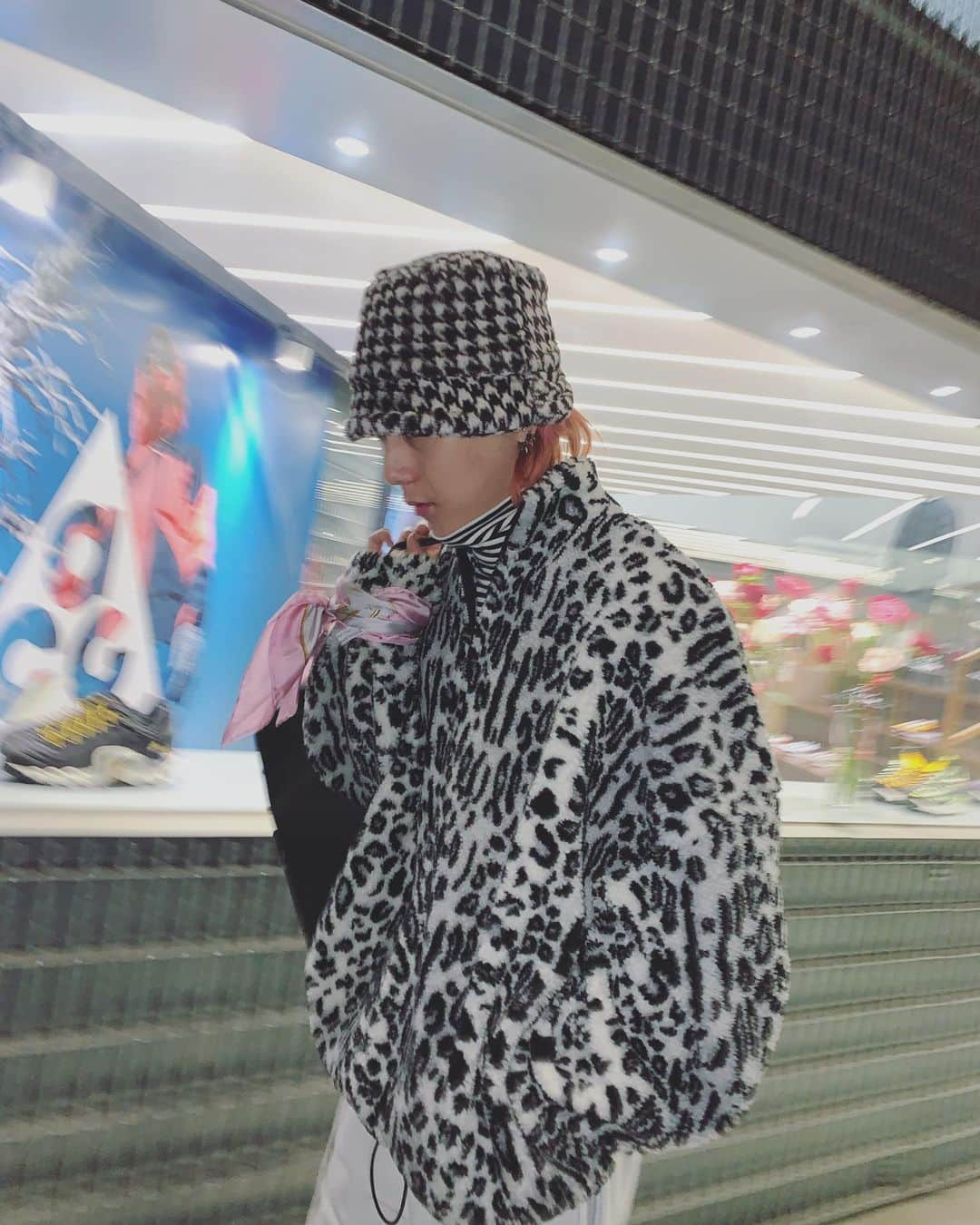 イドンさんのインスタグラム写真 - (イドンInstagram)2月10日 19時38分 - hyojong_1994