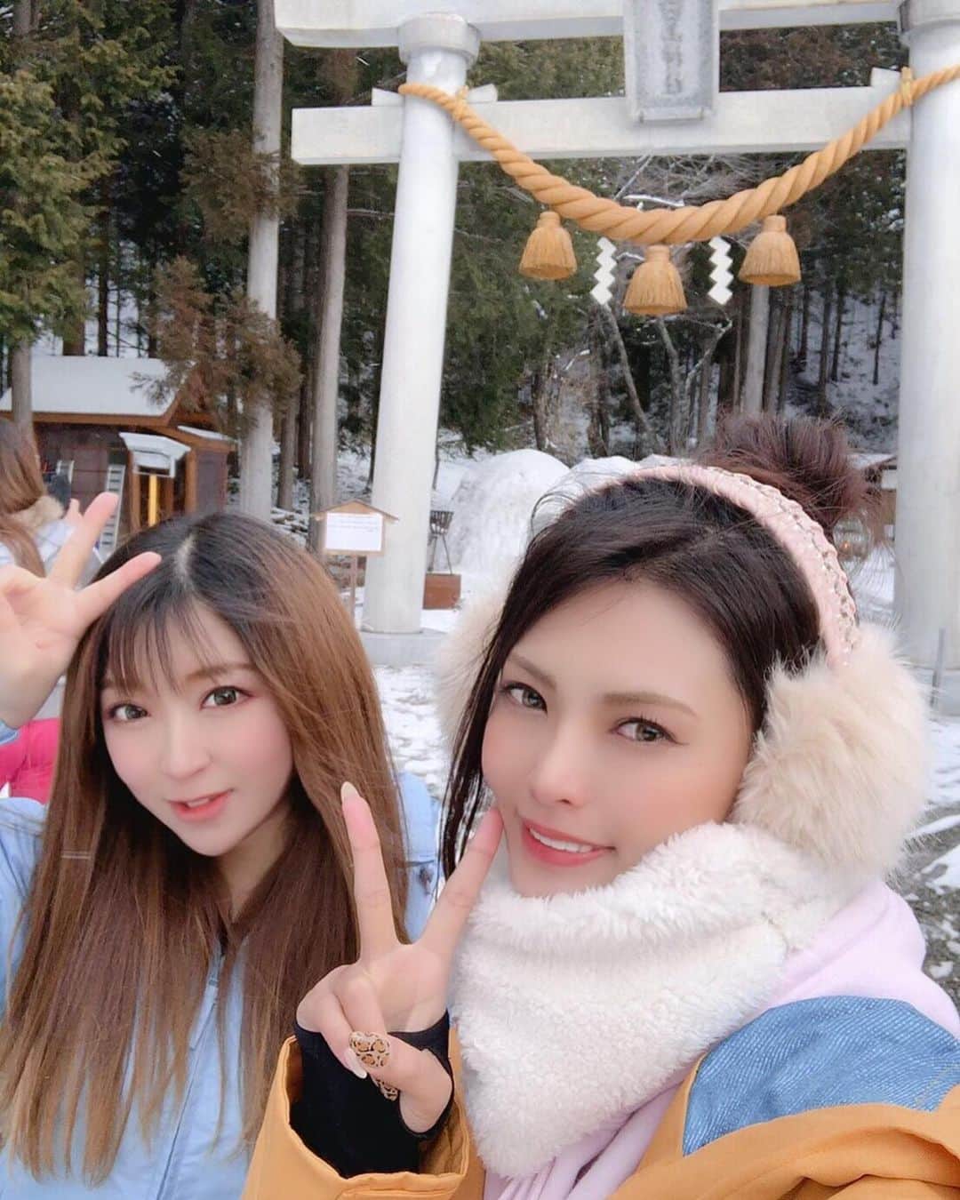 のインスタグラム：「. . 寒いけど雪やっぱり好き☃️❄️💕 . #雪 #岐阜 #高山 #旅行」