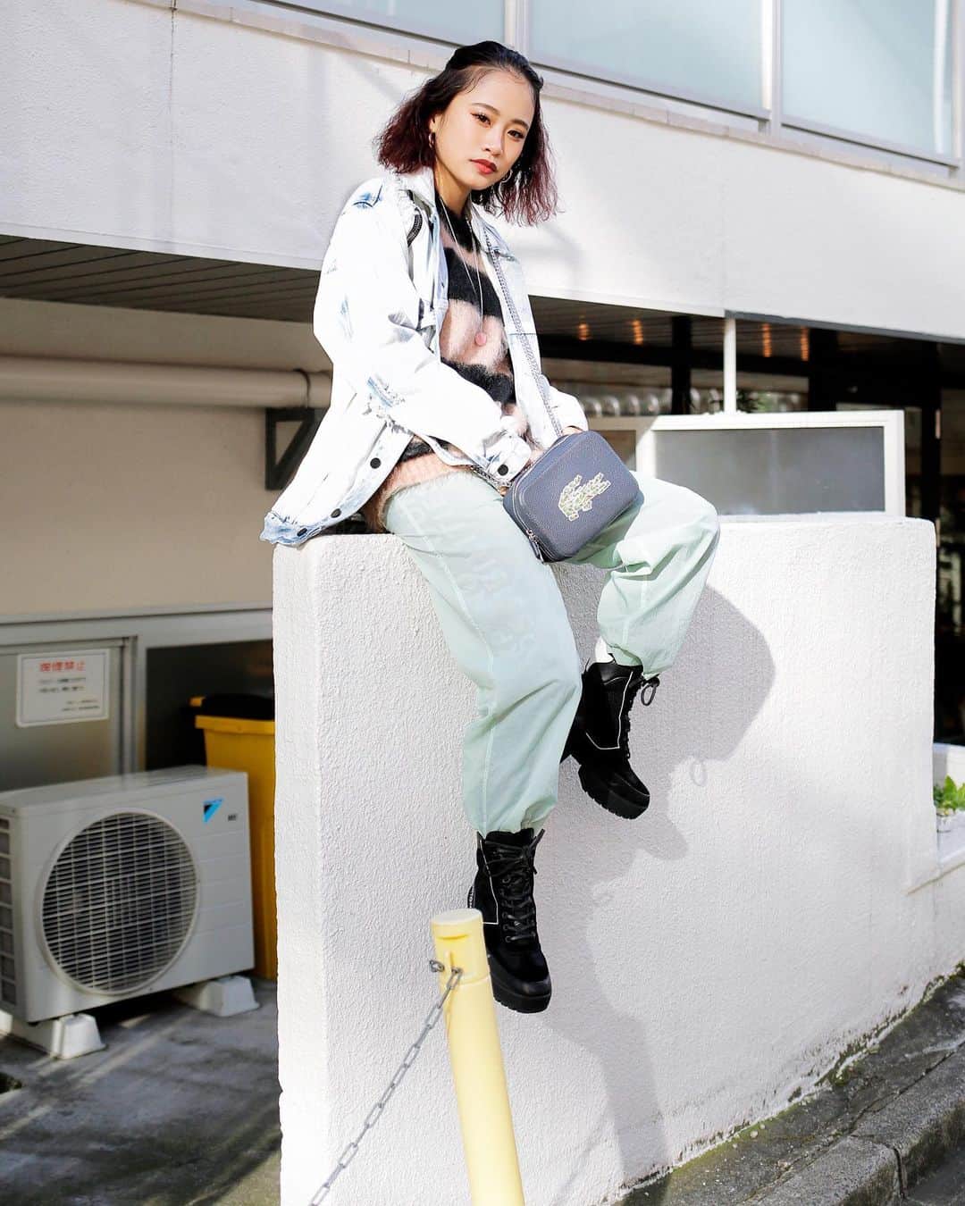田辺莉咲子さんのインスタグラム写真 - (田辺莉咲子Instagram)「壁登りファッションの日🌵❤️ まだまだ寒いけど、 春感出したい季節…🌸」2月10日 21時00分 - risako_tanabe