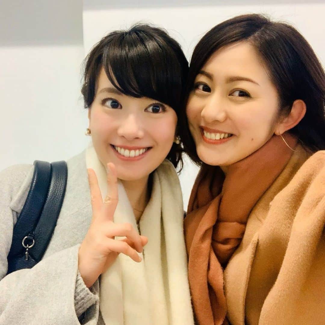 新垣泉子さんのインスタグラム写真 - (新垣泉子Instagram)「鹿児島の可愛い後輩ちゃん♡  短い時間だったけど 福岡で会えて嬉しかったー♡  焼肉を食べながらマシンガントーク！  まだまだ話し足りなかったので 次は私が鹿児島に行くね(o^^o)  #鹿児島テレビ #後輩アナウンサー #井上彩香　ちゃん #可愛い後輩 #鹿児島から #ありがとう #私の目線が合っていないのはご愛嬌 #カメラどこ〜 #笑笑」2月10日 21時07分 - motoko.arakaki