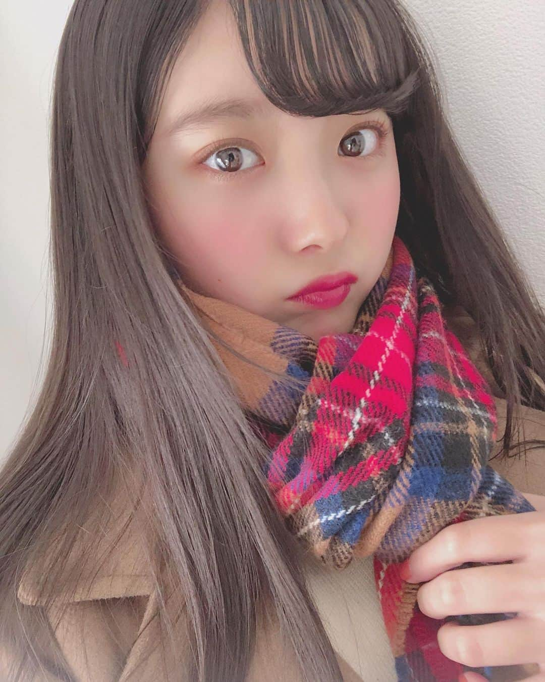 悠花さんのインスタグラム写真 - (悠花Instagram)「マフラーって何か落ち着かん？🤔❄️ ・ #マフラー#selfie」2月10日 21時44分 - haruka_217_