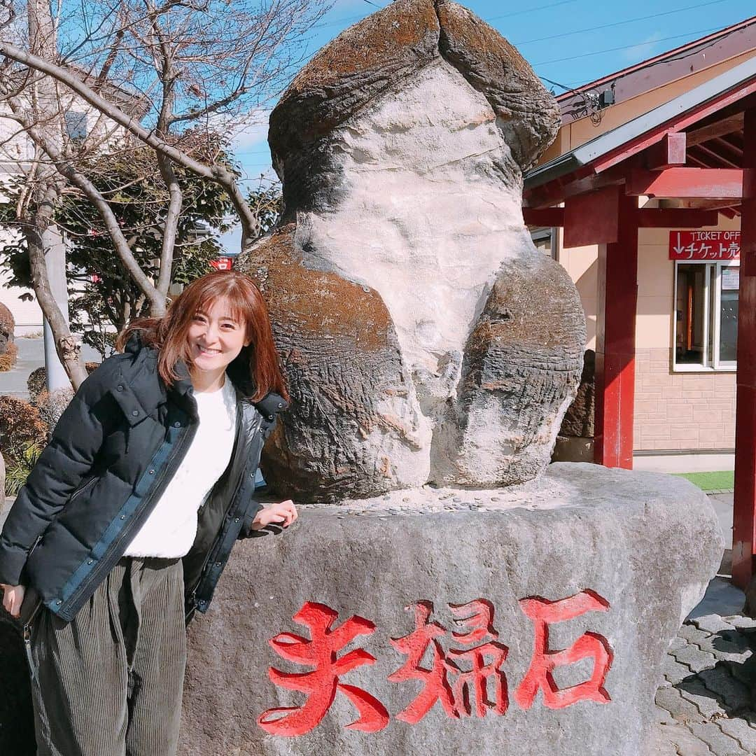 高橋麻美さんのインスタグラム写真 - (高橋麻美Instagram)「名物、珍宝館にも行ってきたよ^ ^  館長ちんこさんのトークが流石の面白さでした🤣  ビビってストリップ観に行かなかったことが悔やまれる…  次は熱海の秘宝館にも行きたいな😙  #群馬#温泉旅行#珍宝館#チン子#エロ #伊香保温泉#名物#伊香保 #昭和#文化#ストリップ#秘宝館#熱海」2月10日 21時54分 - charmy421