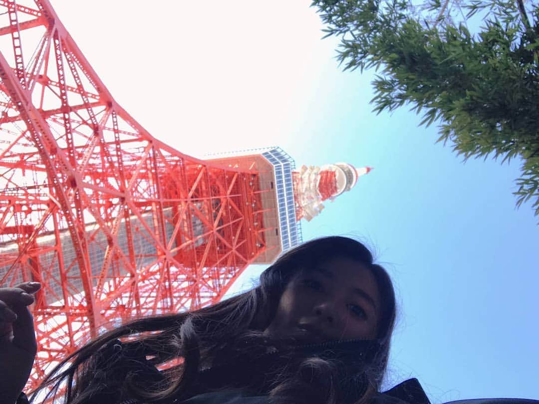 土屋太鳳さんのインスタグラム写真 - (土屋太鳳Instagram)「ひさしぶりに 大好きな東京タワーと🗼✨✨ やっぱり好きだー！！！」2月11日 0時15分 - taotsuchiya_official