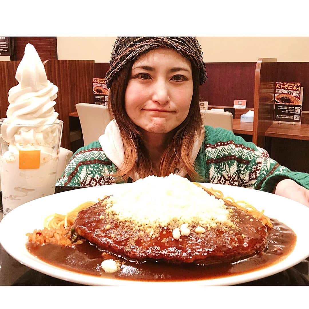 のインスタグラム：「快活CLUBのデカ盛りっ！！( 'ω')ﾄﾞﾔ  #快活CLUB #快活CLUB札幌西岡店 #ミートトルコライス #ハンバーグがなまらデカい #実はネカフェ大好き芸人(笑) #多分北海道のタレントの中で1番目か2番目にネカフェが好きだと自負できる #更に上行く超超超デカ盛りトルコライスメニューできたら嬉しい #ヒンナヒンナ」