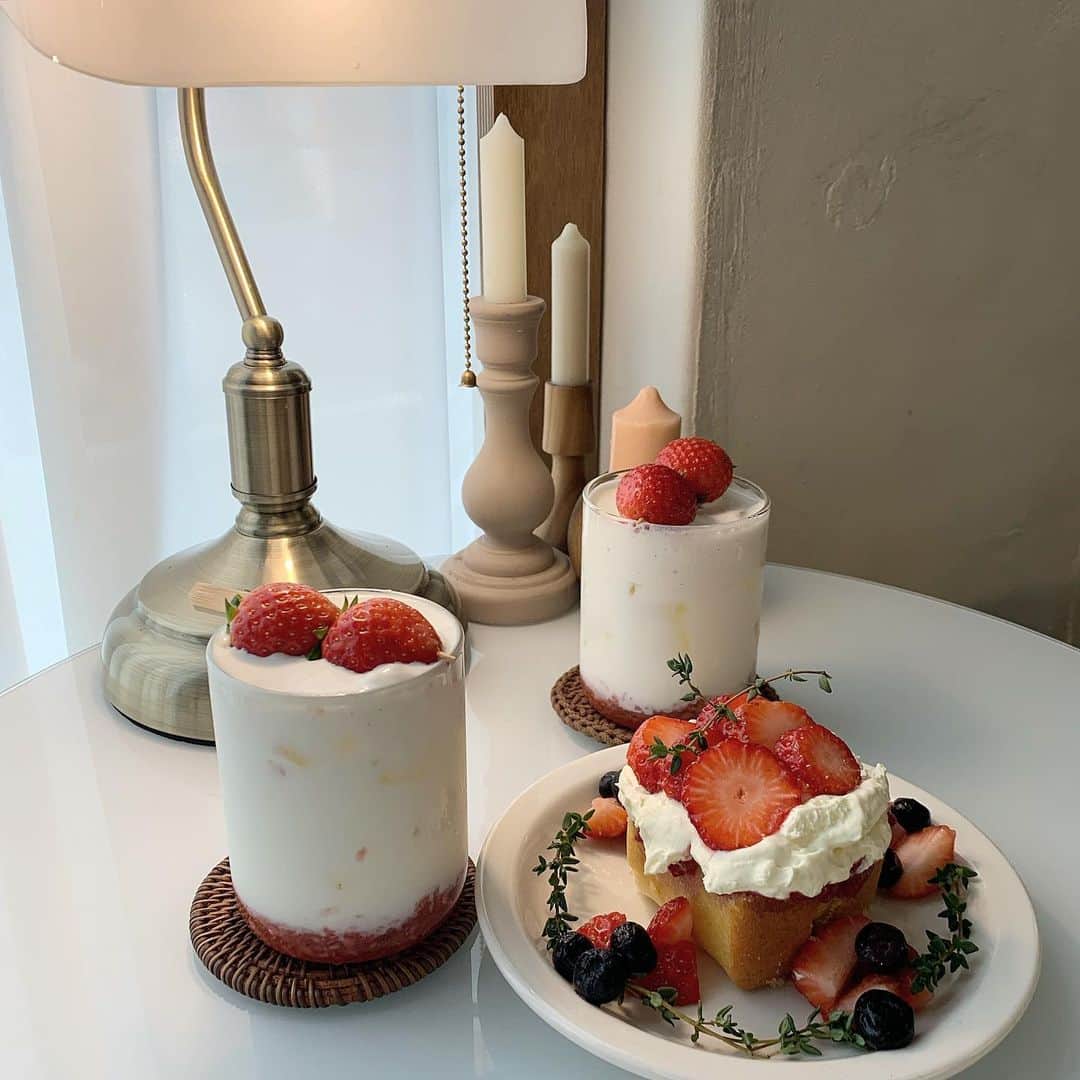 原涼香のインスタグラム：「全部おいしかった🍓🍓」