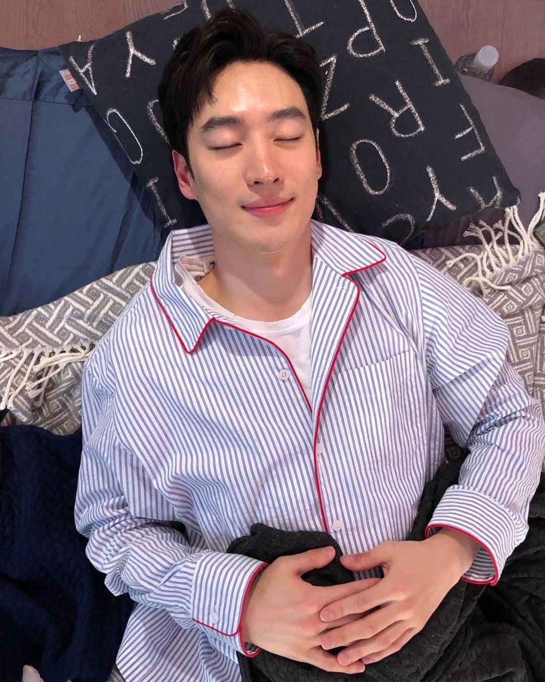 イ・ジェフンさんのインスタグラム写真 - (イ・ジェフンInstagram)「우와~😴」2月11日 1時49分 - leejehoon.s2