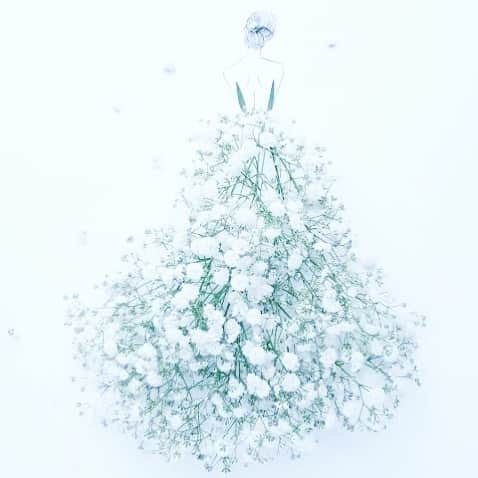 東雲れいかのインスタグラム：「もらった花はドライフラワーにしがちです。」